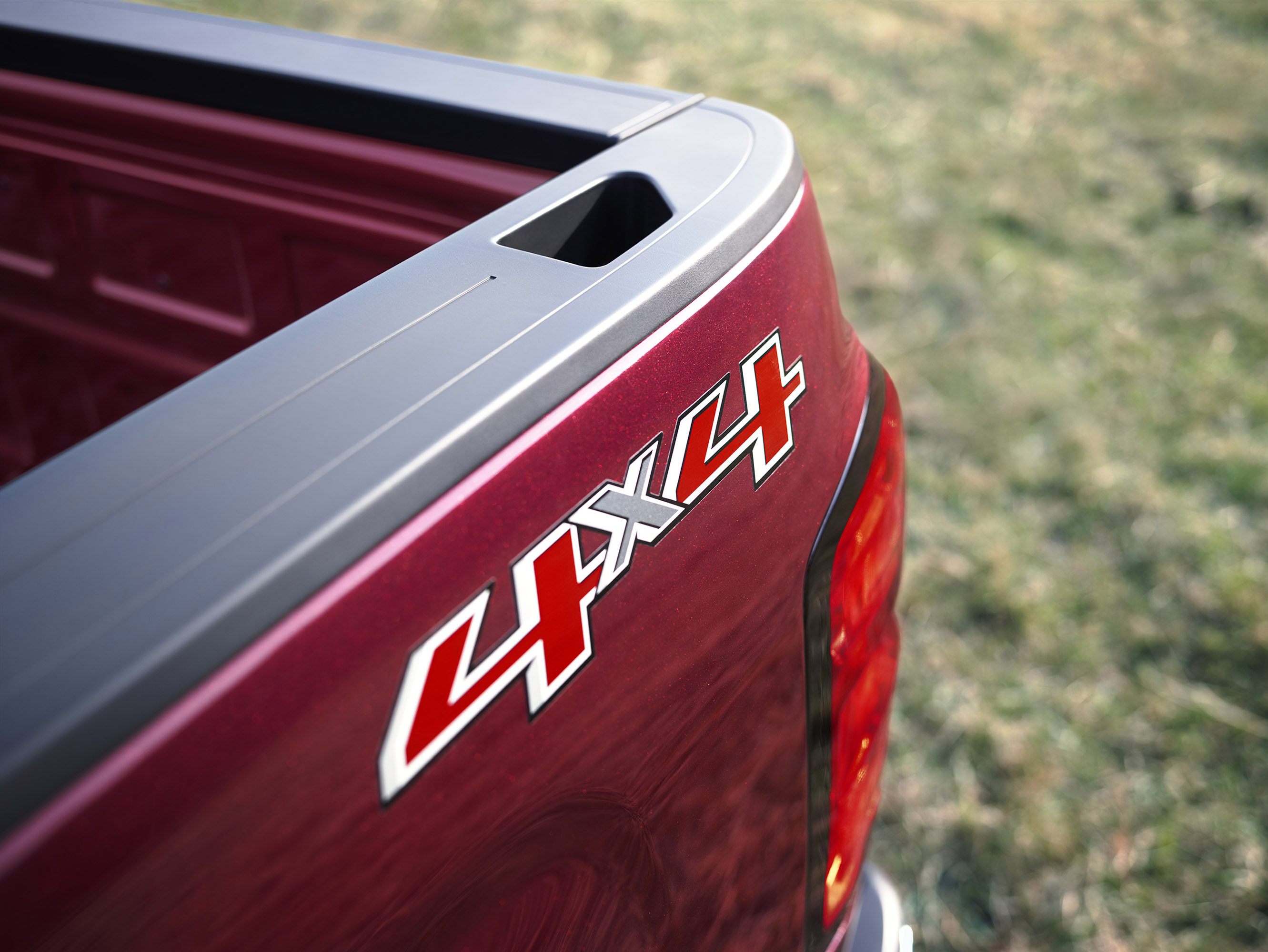 Chevrolet Silverado photo #40