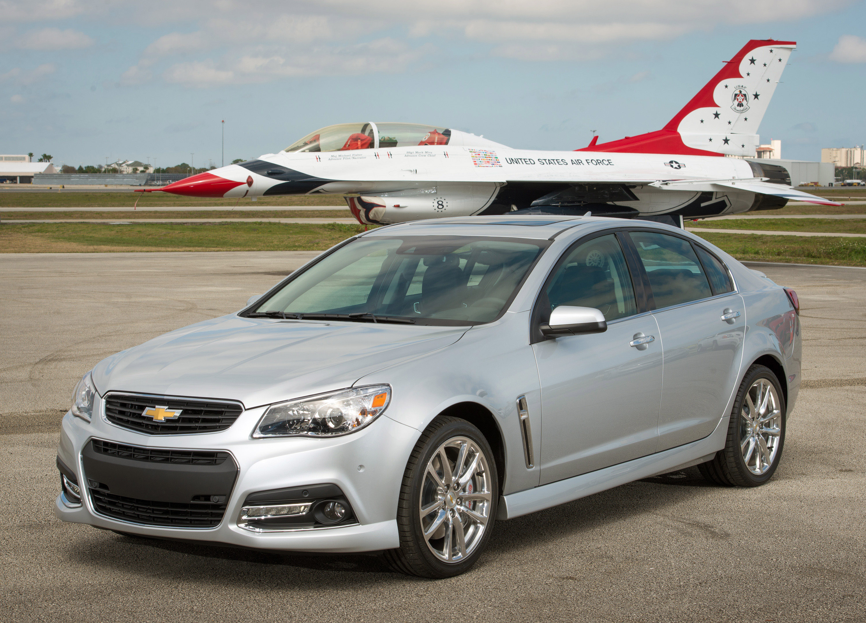 Chevrolet SS photo #16