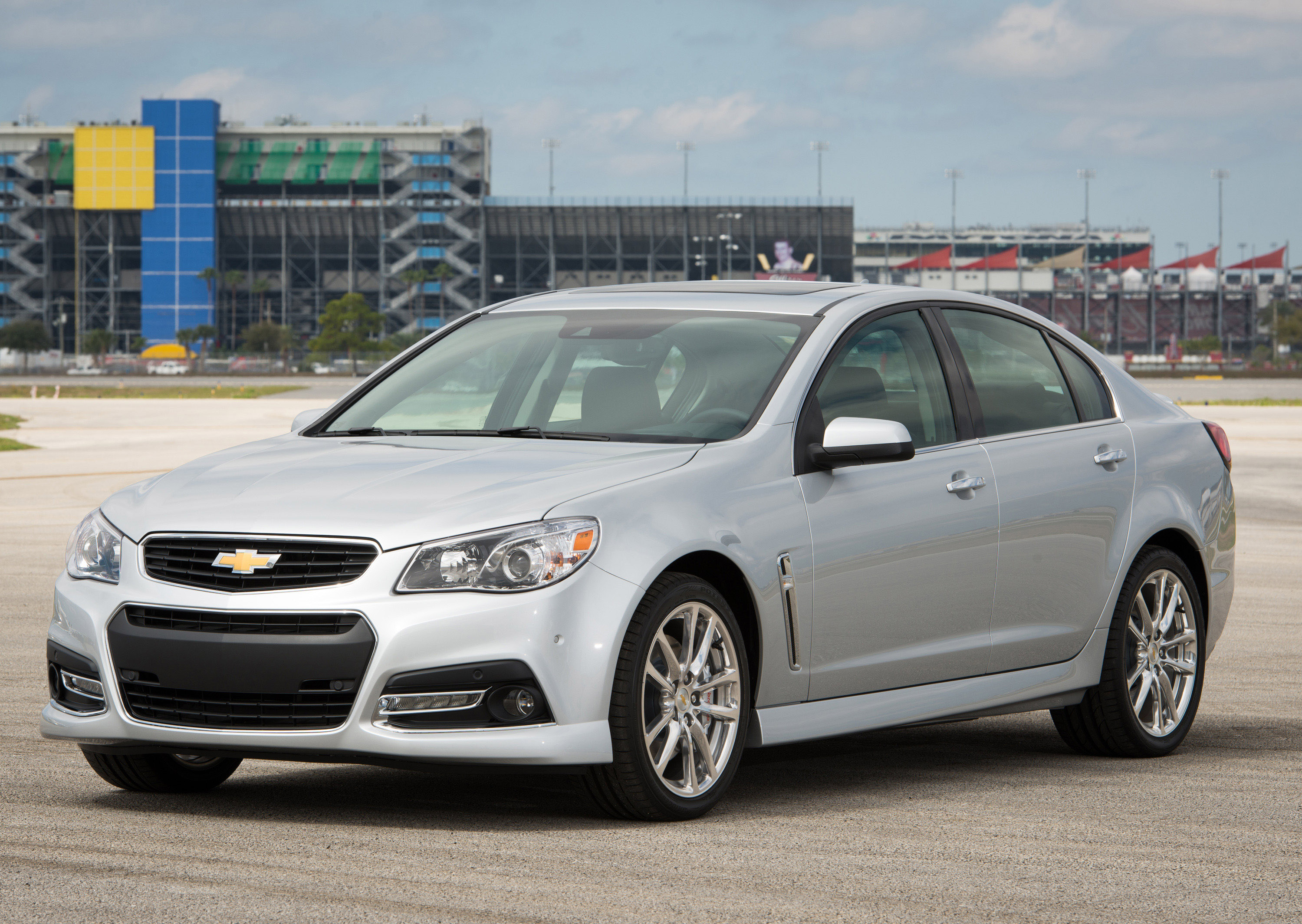 Chevrolet SS photo #17