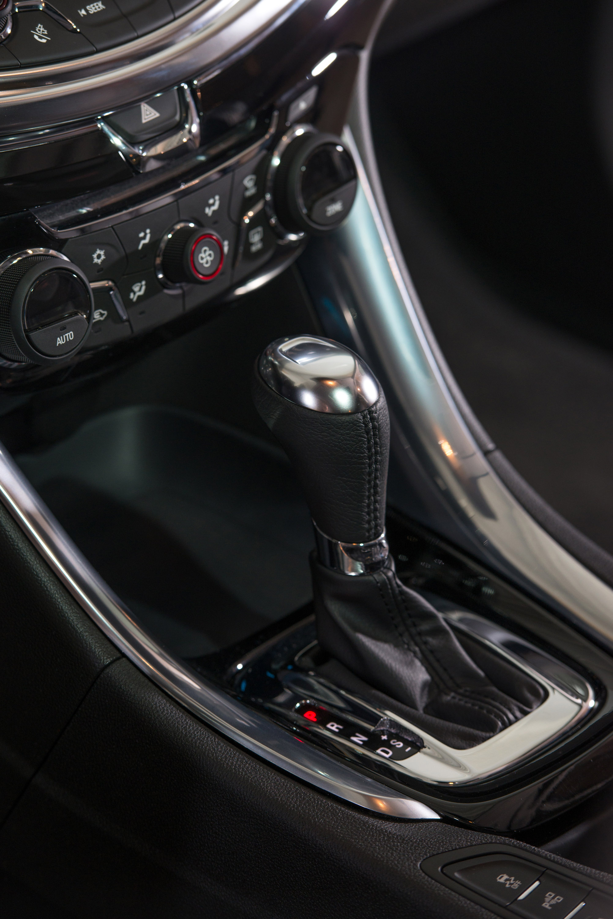 Chevrolet SS photo #30