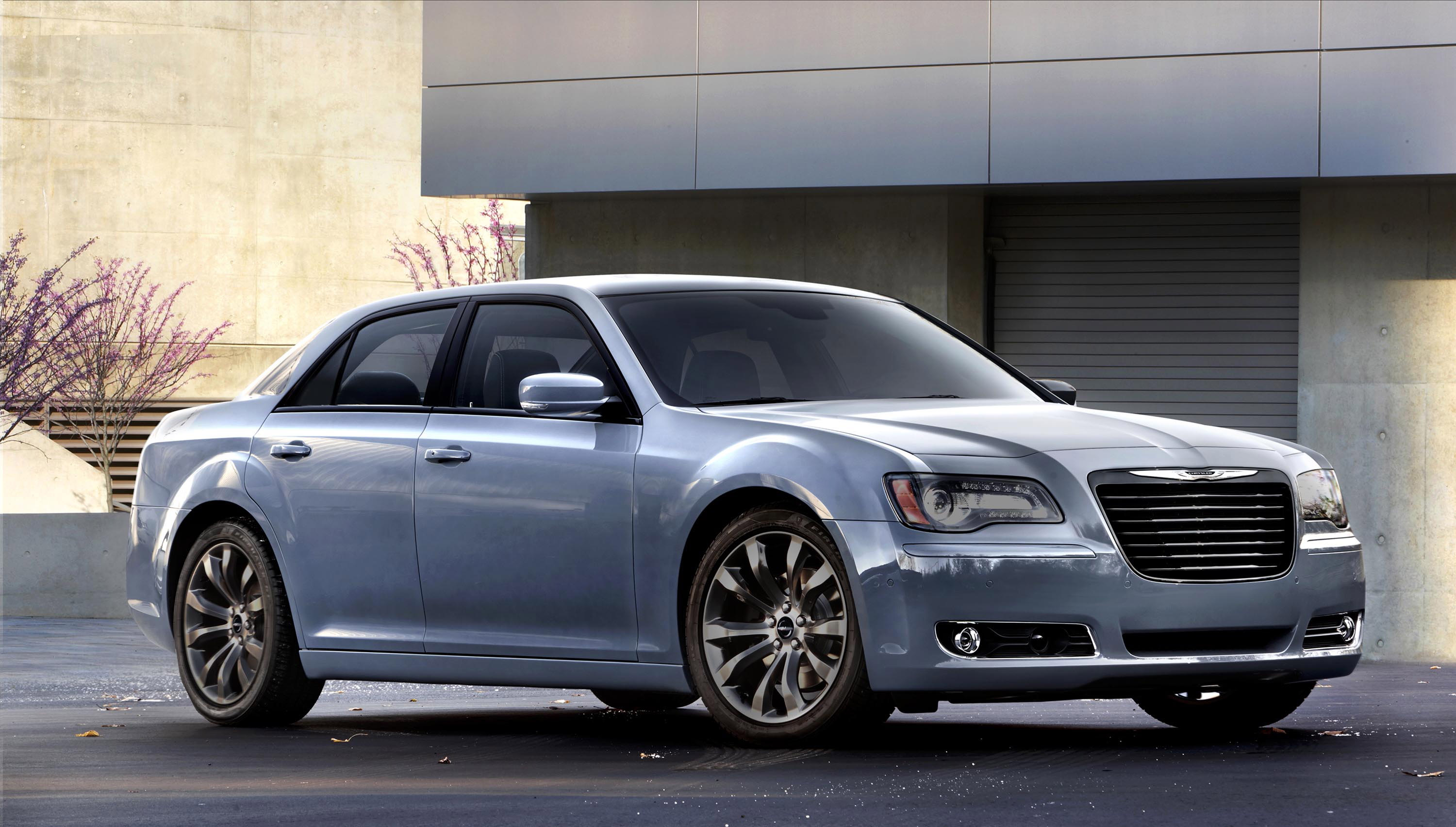 Chrysler 300S photo #1