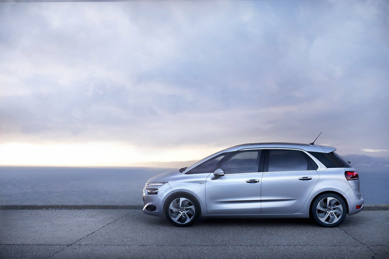 Citroen C4 Picasso photo #20
