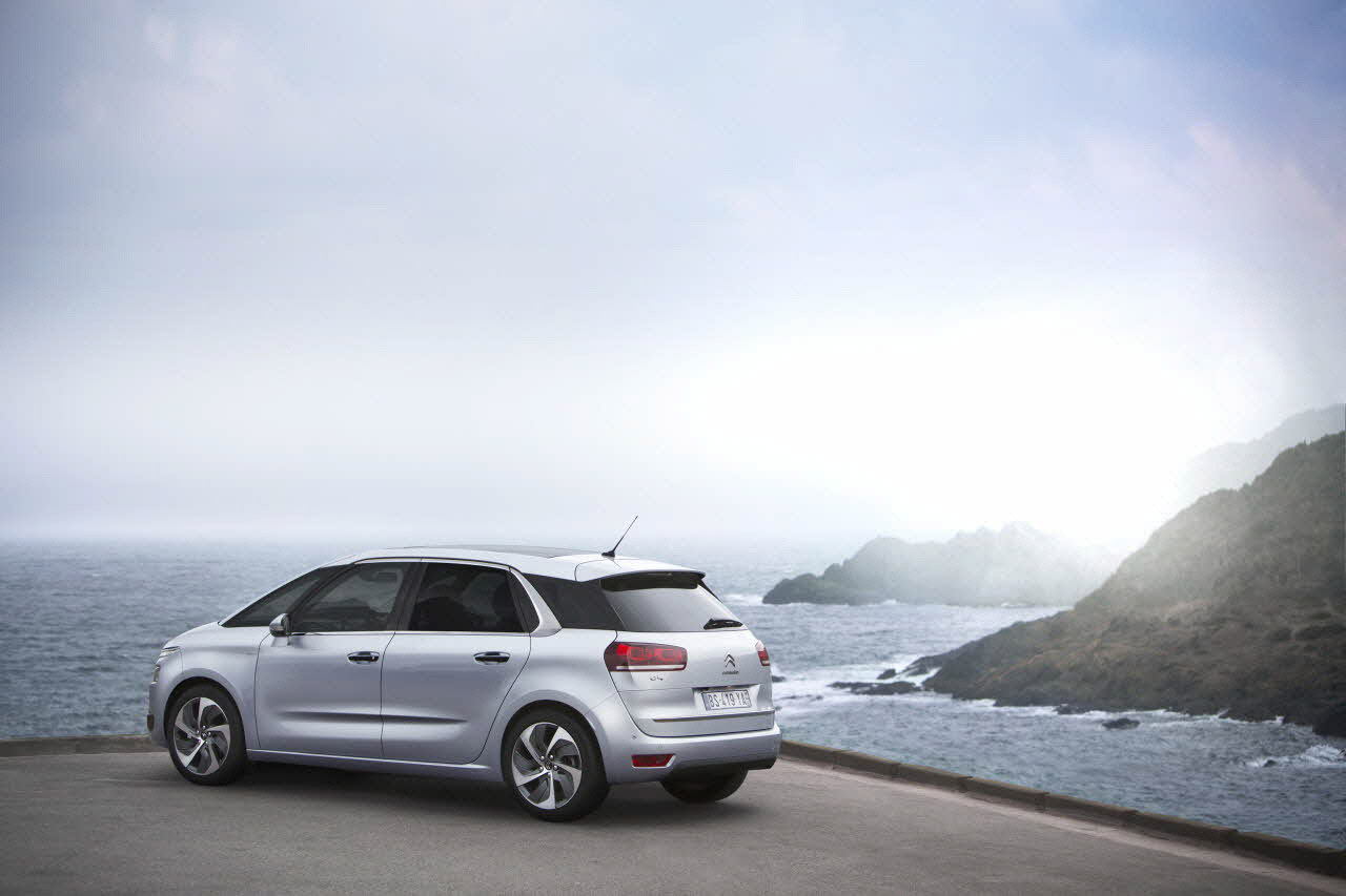 Citroen C4 Picasso photo #21