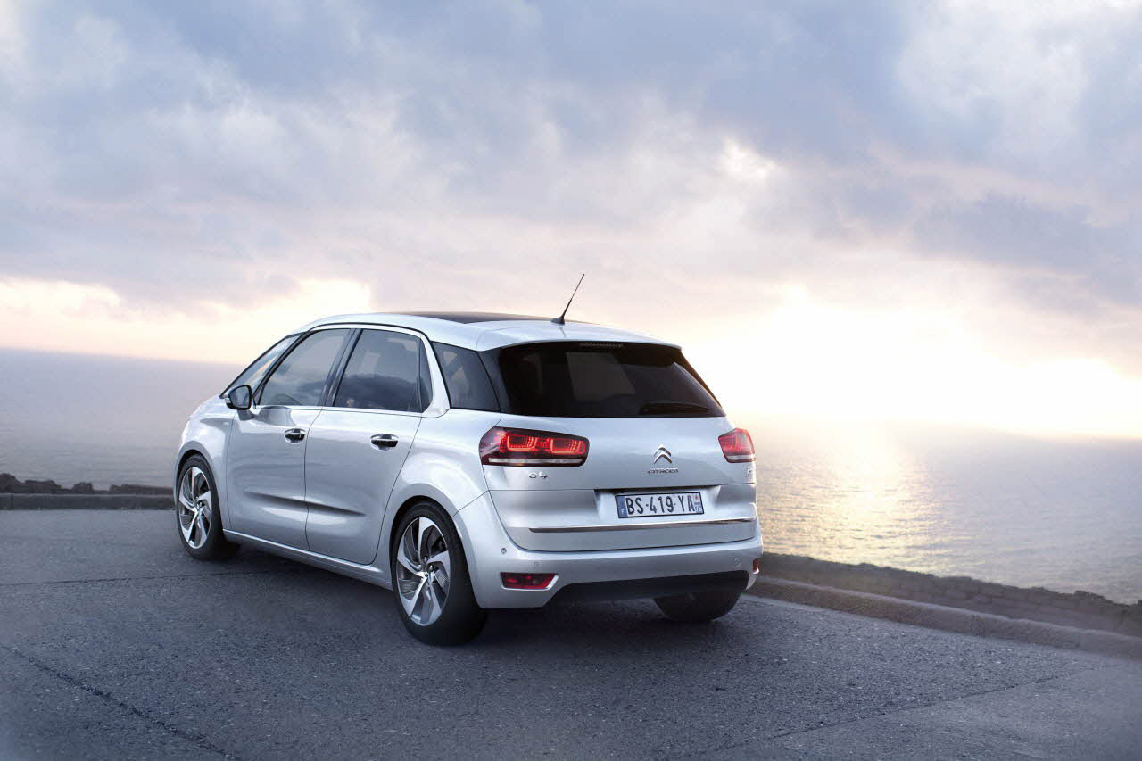 Citroen C4 Picasso photo #23