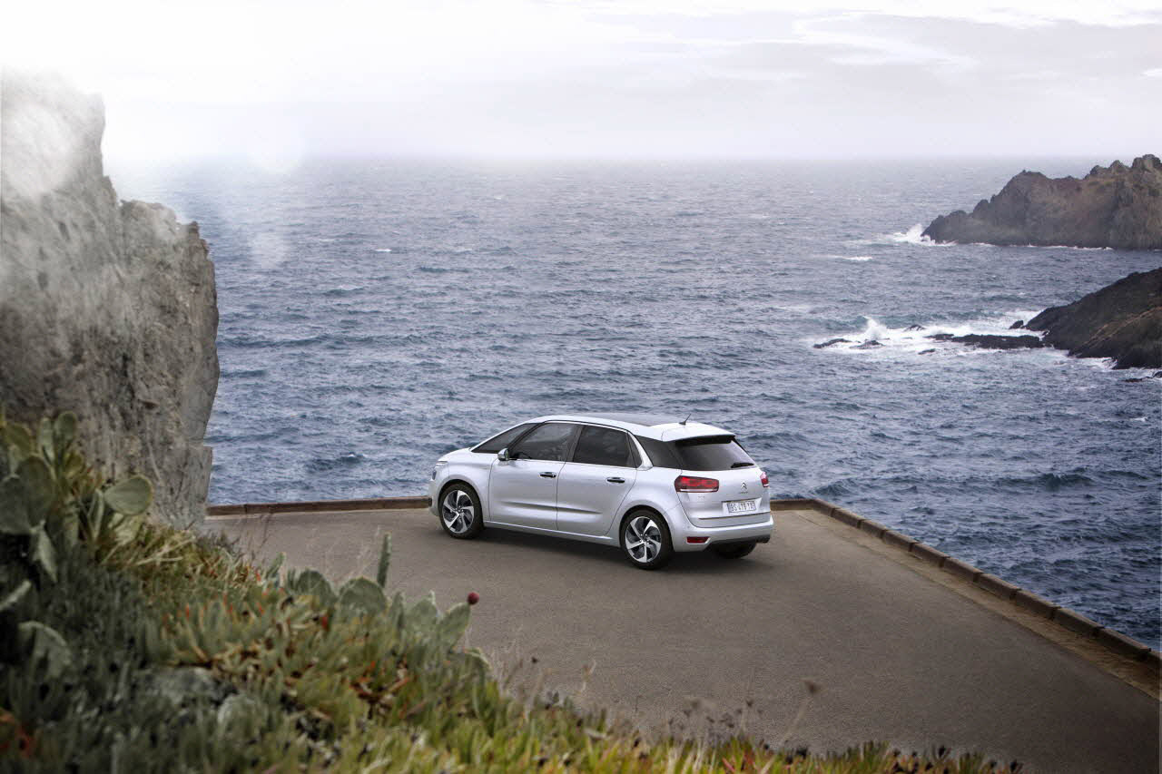 Citroen C4 Picasso photo #29