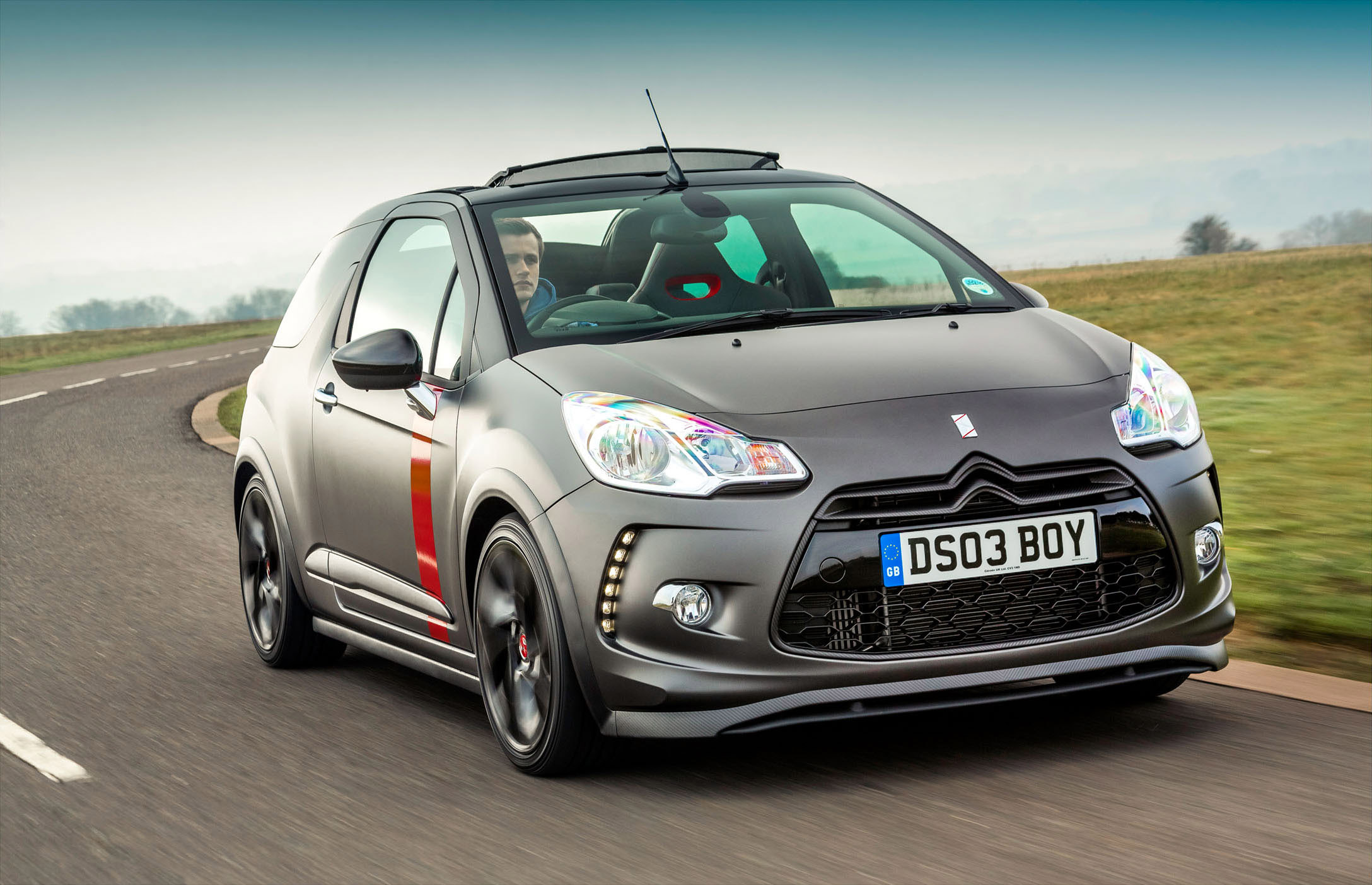 Citroen DS3 Cabrio Racing Ultra Limited Edition photo #2