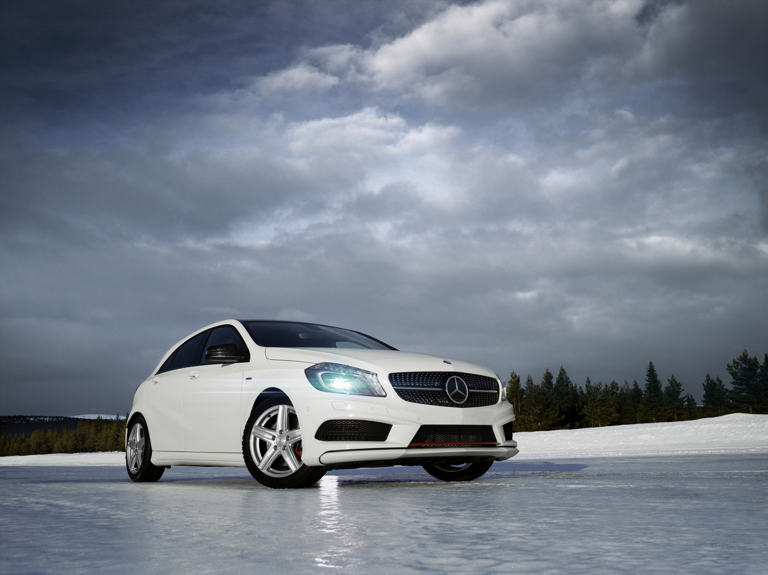 Dezent Mercedes-Benz A-Class photo #1