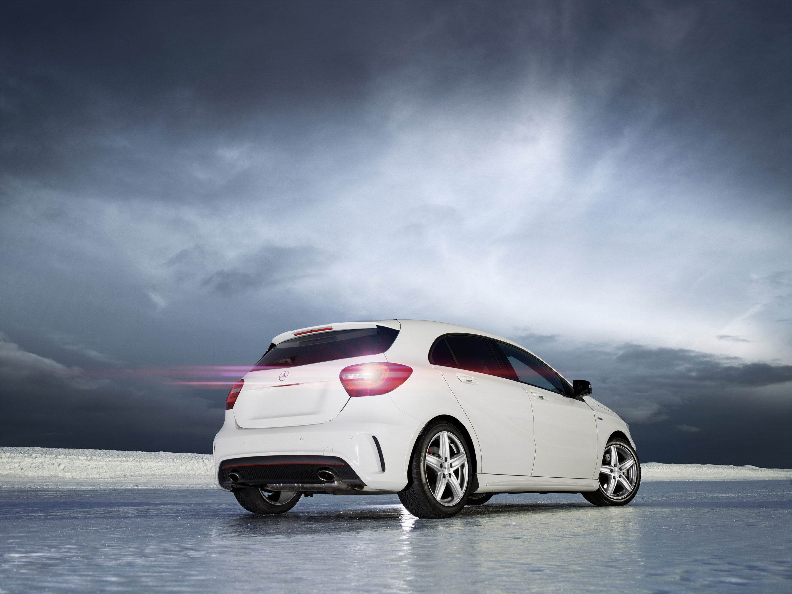 Dezent Mercedes-Benz A-Class photo #2