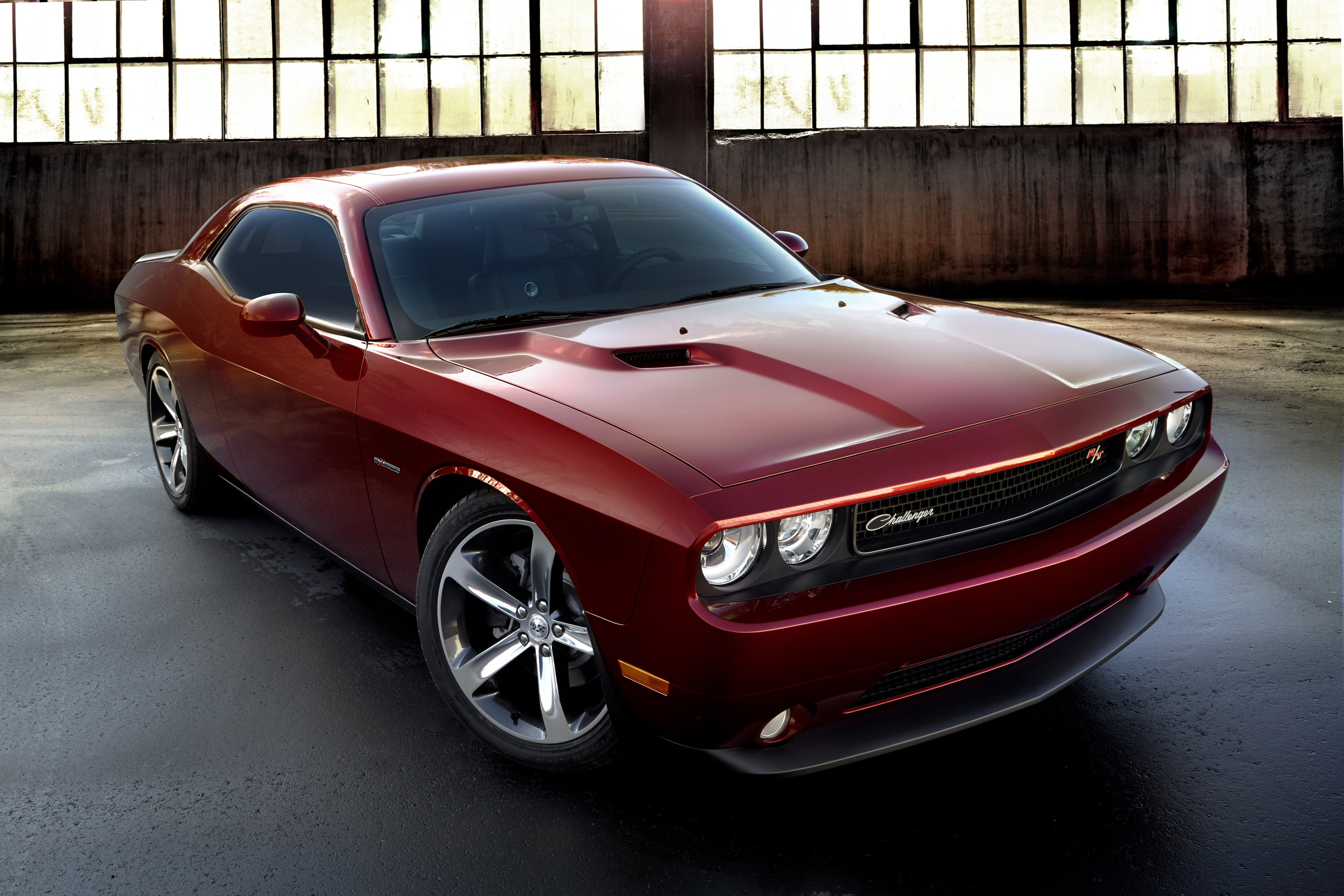 Dodge Challenger 100th Anniversary Edition photo #1