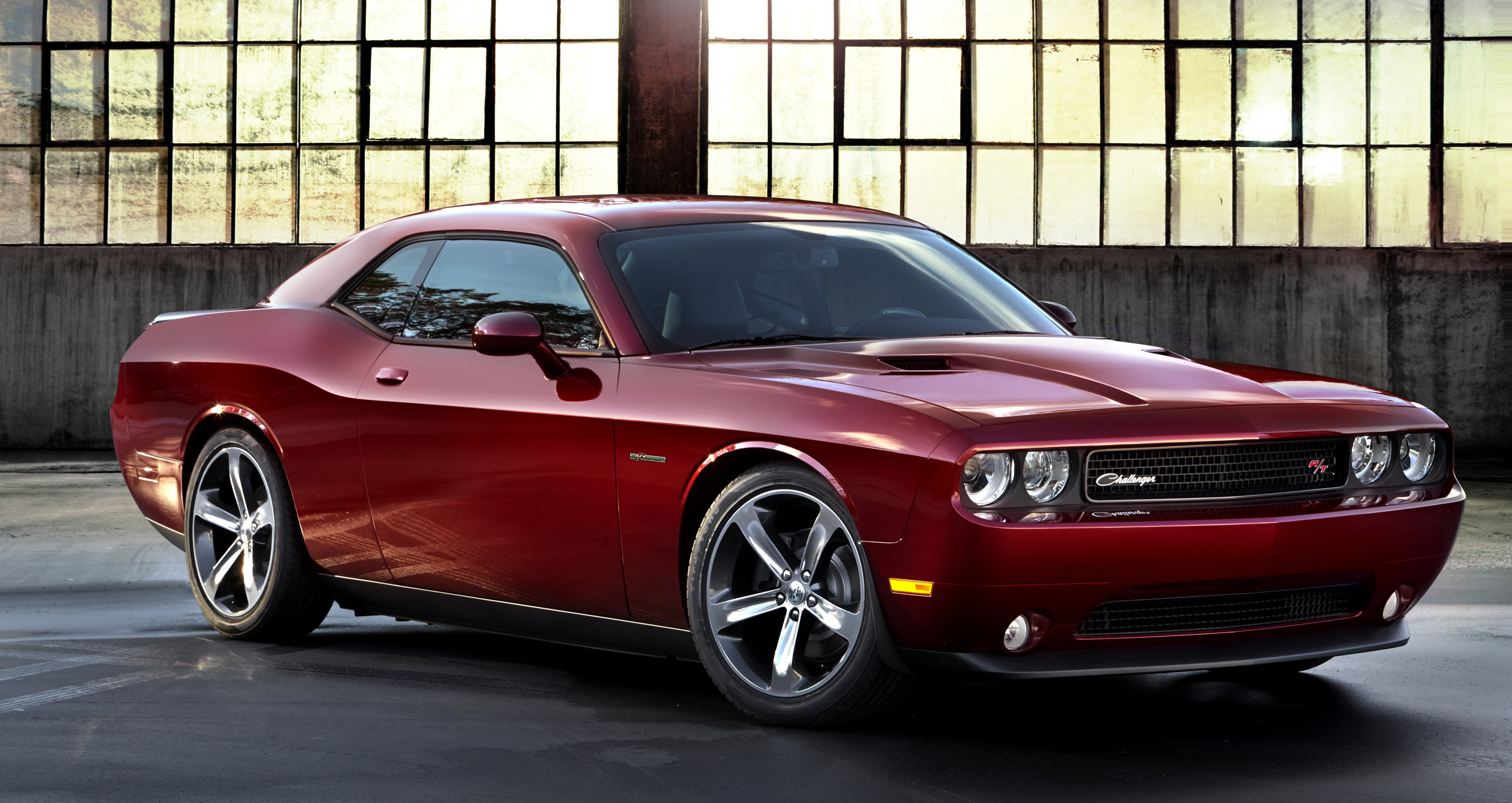 Dodge Challenger 100th Anniversary Edition photo #3