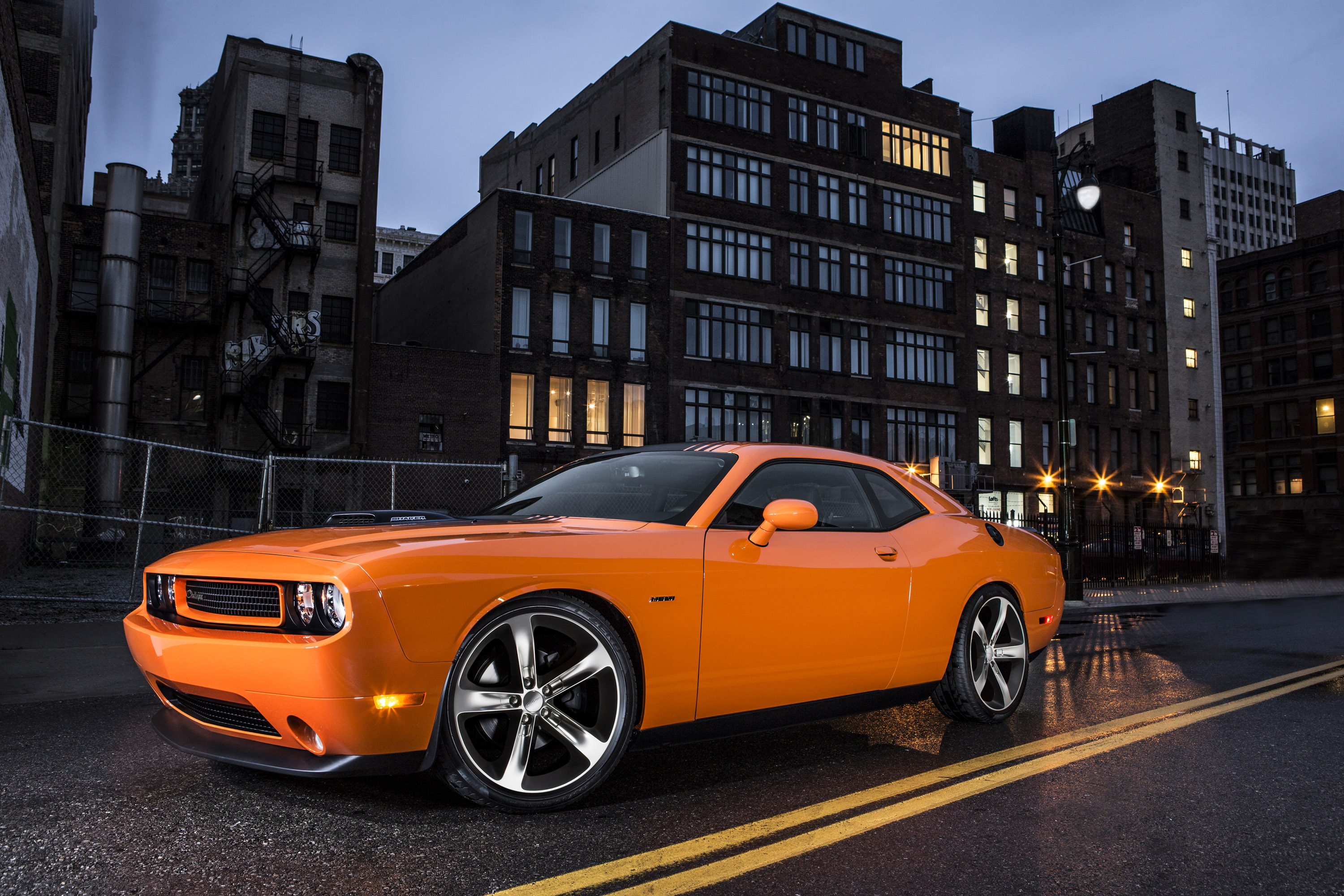 Dodge Challenger RT Shaker photo #3