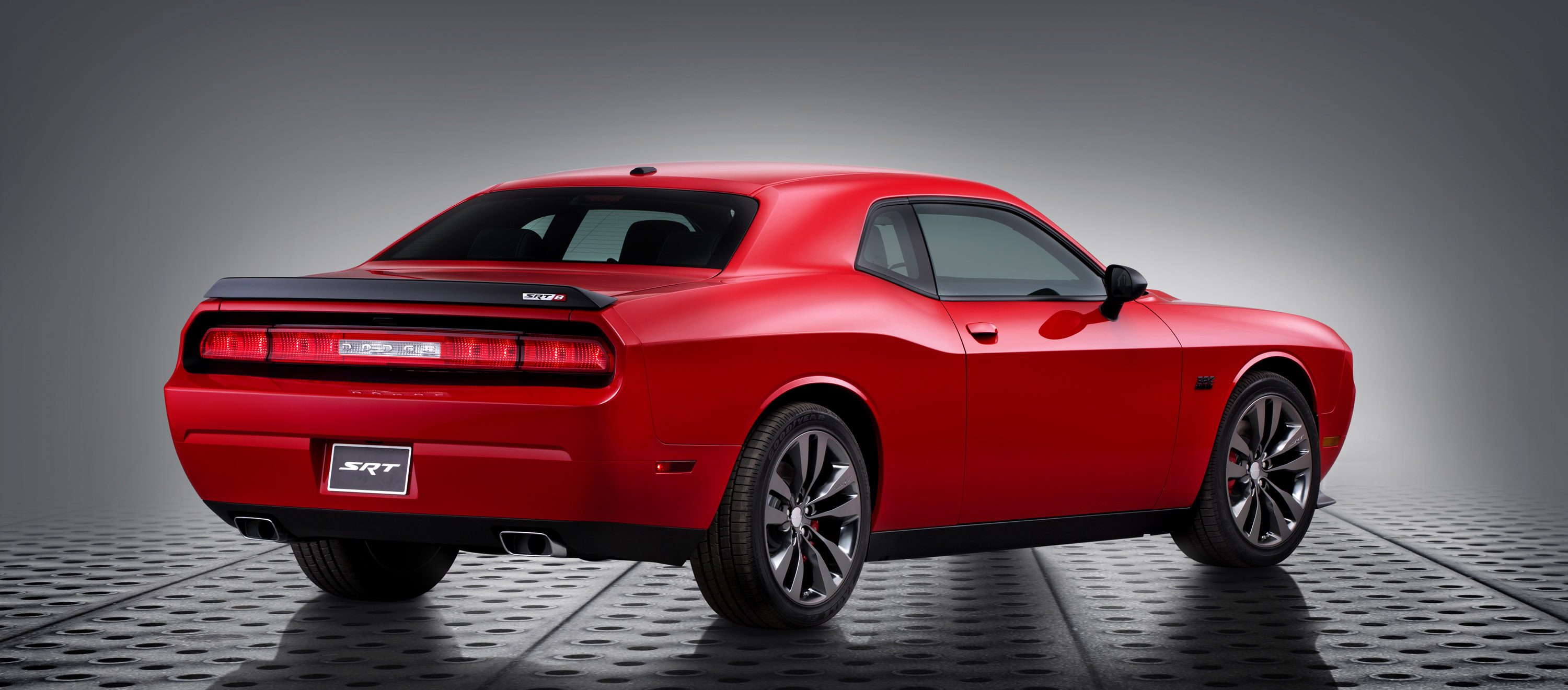 Dodge Challenger SRT Satin Vapor Edition photo #2