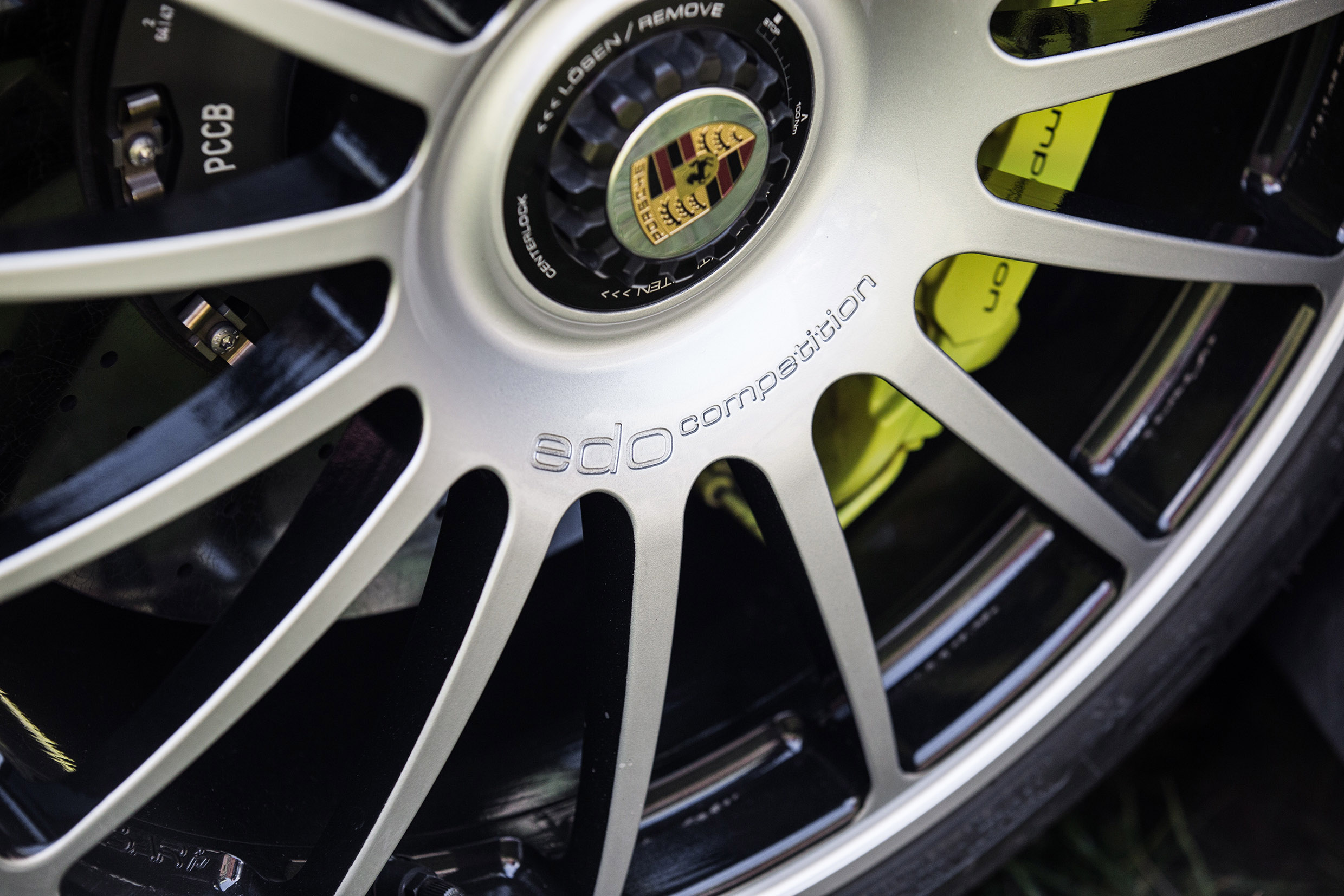 edo Porsche 991 Turbo S photo #18