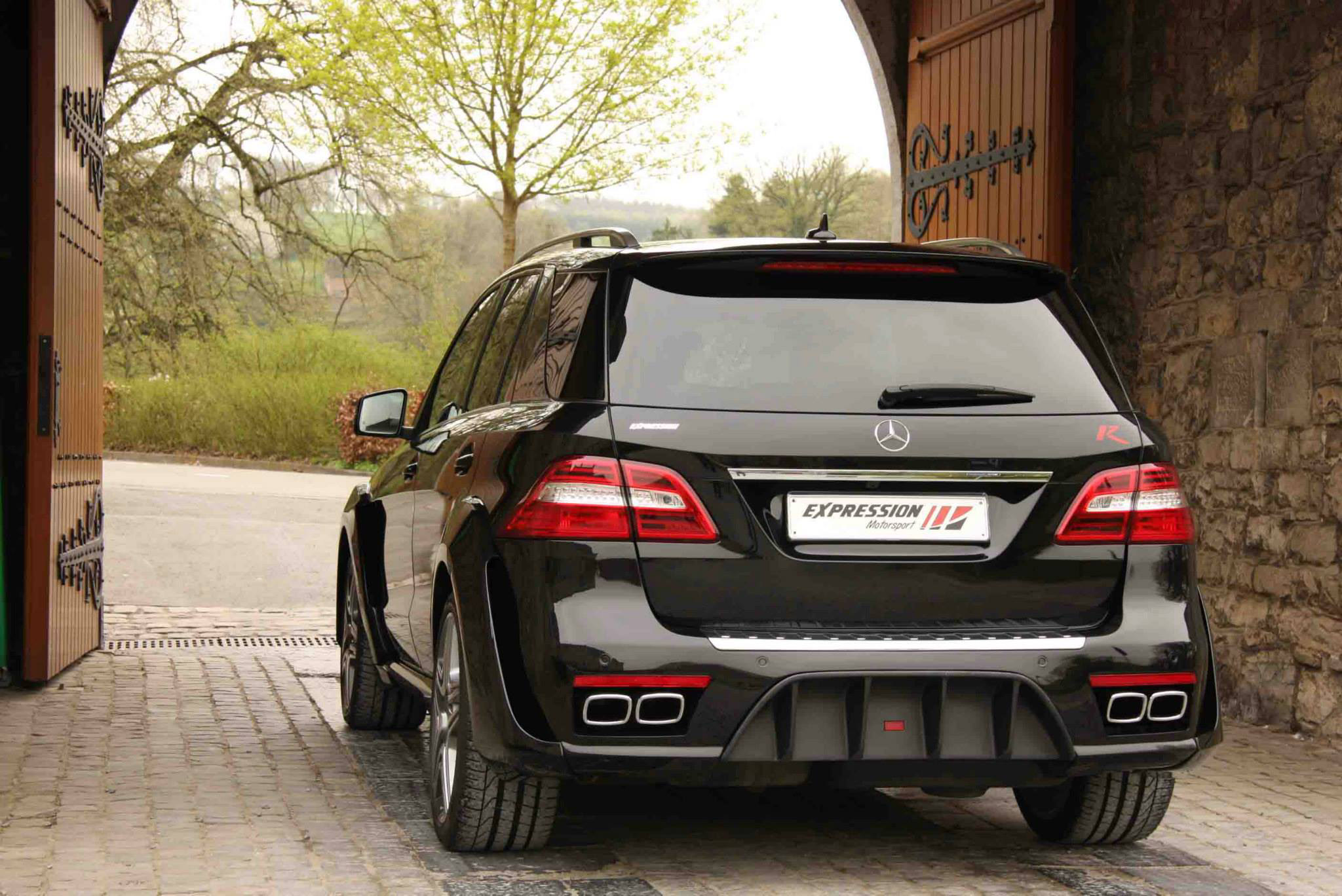 Мерседес ml 63 AMG