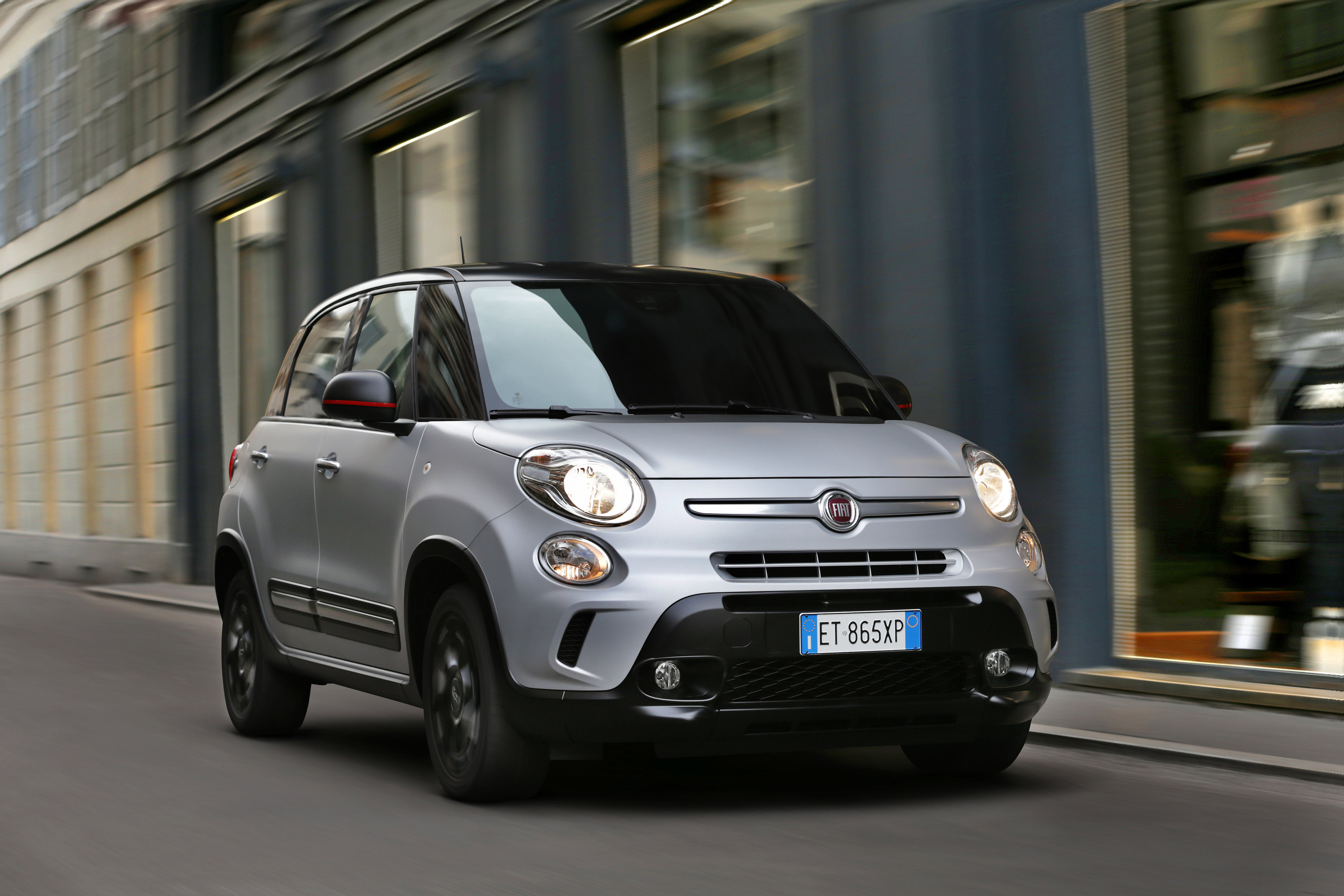 Fiat 500L Beats Edition photo #3