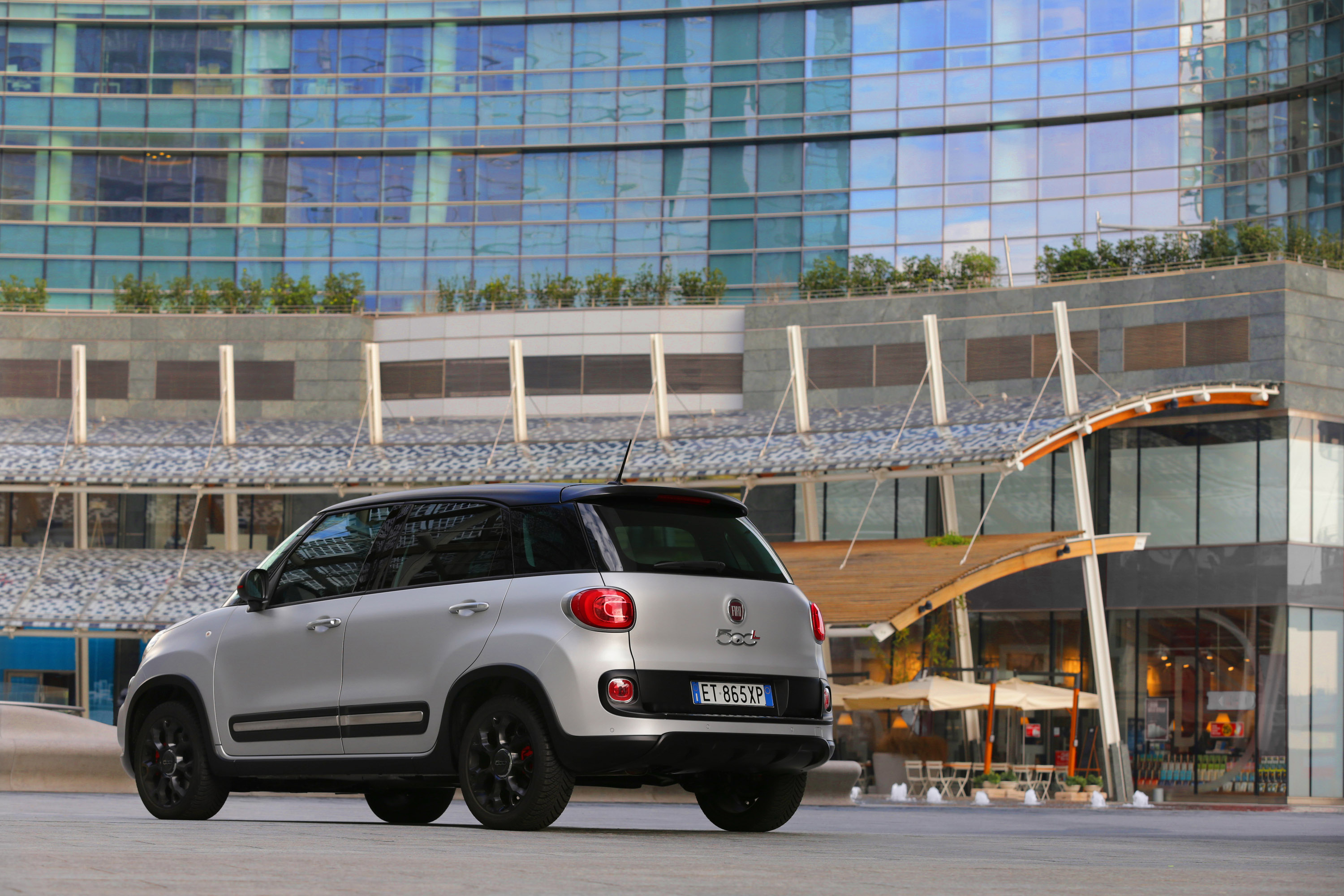 Fiat 500L Beats Edition photo #22