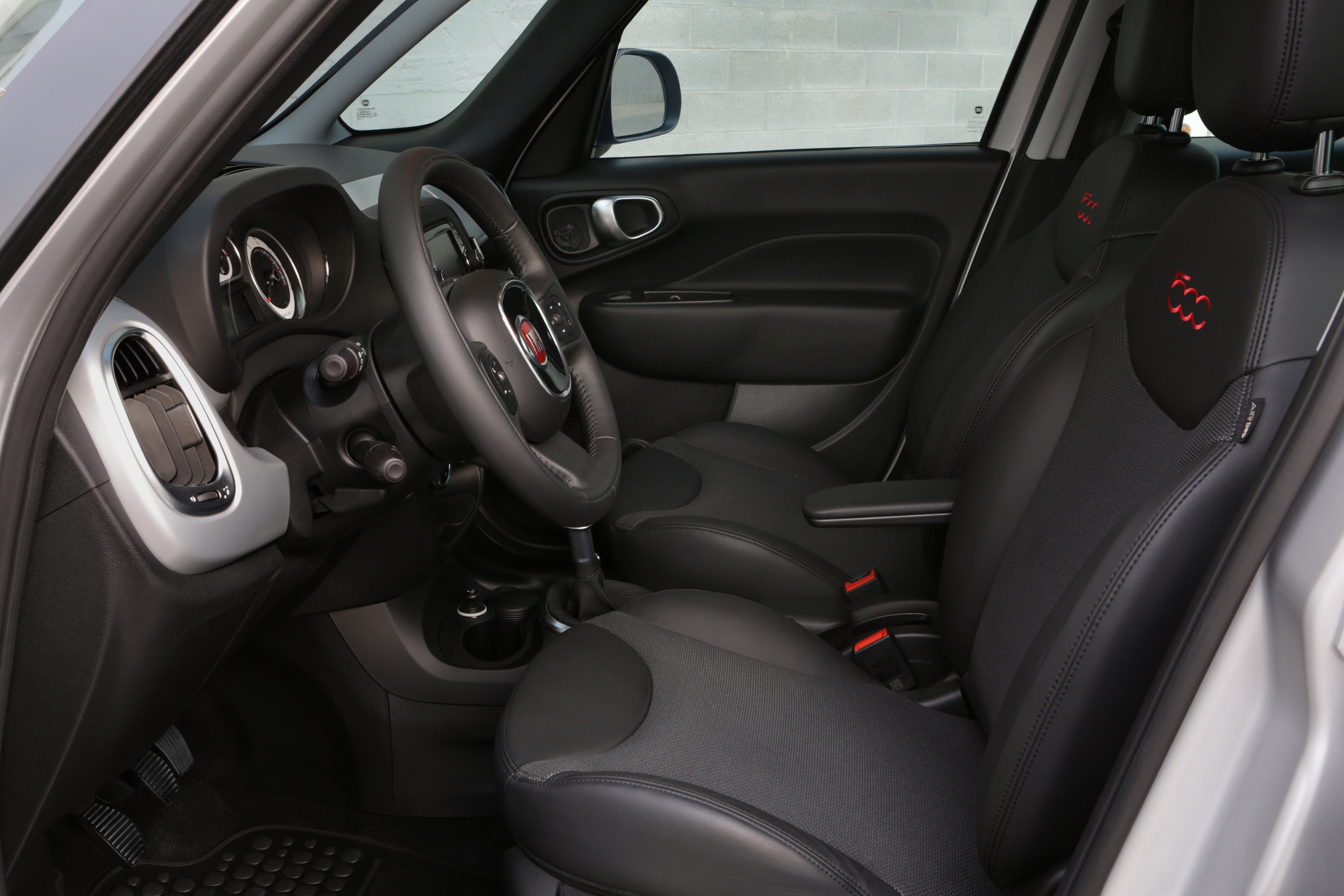 Fiat 500L Beats Edition photo #33