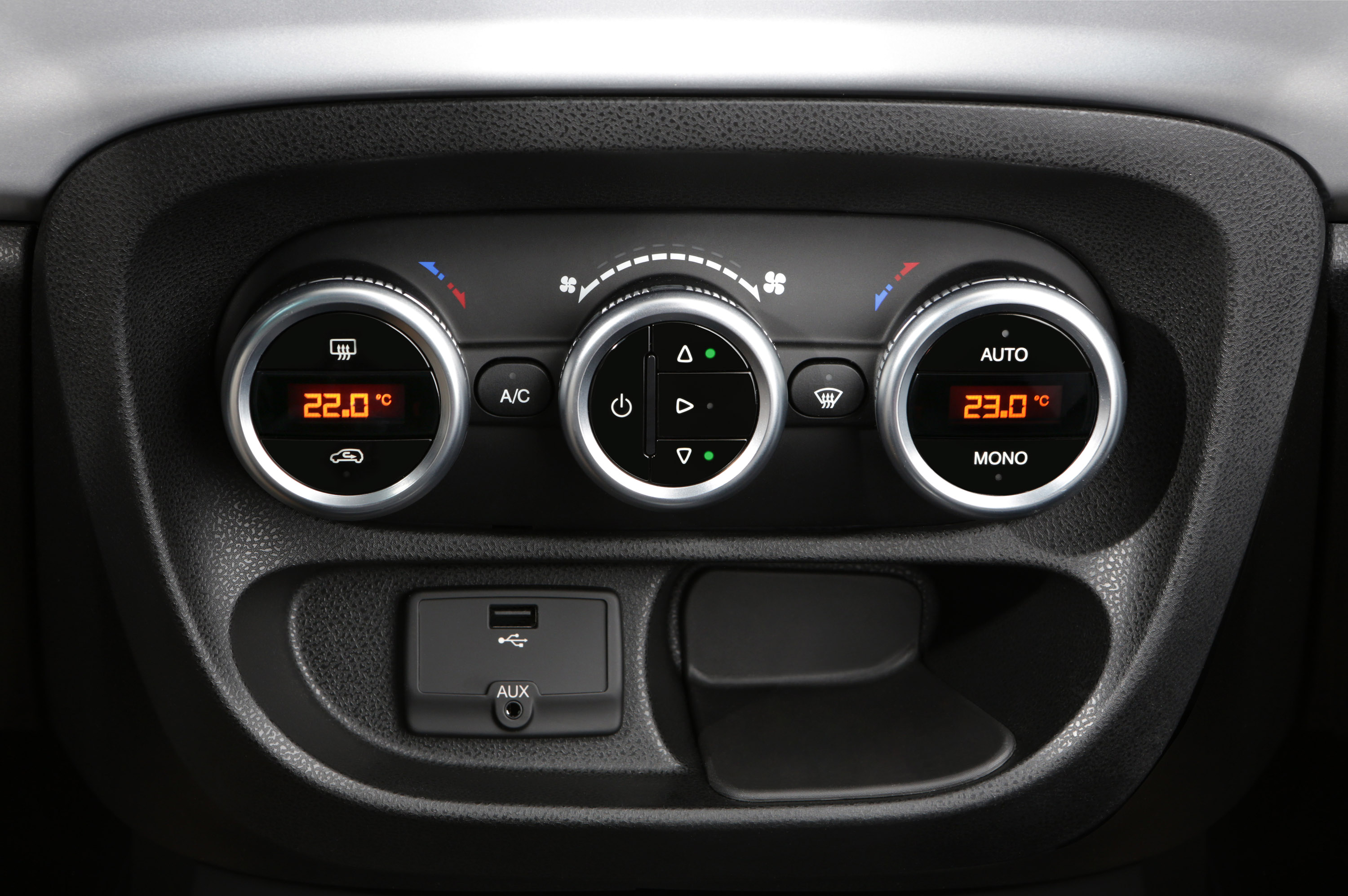 Fiat 500L Beats Edition photo #37