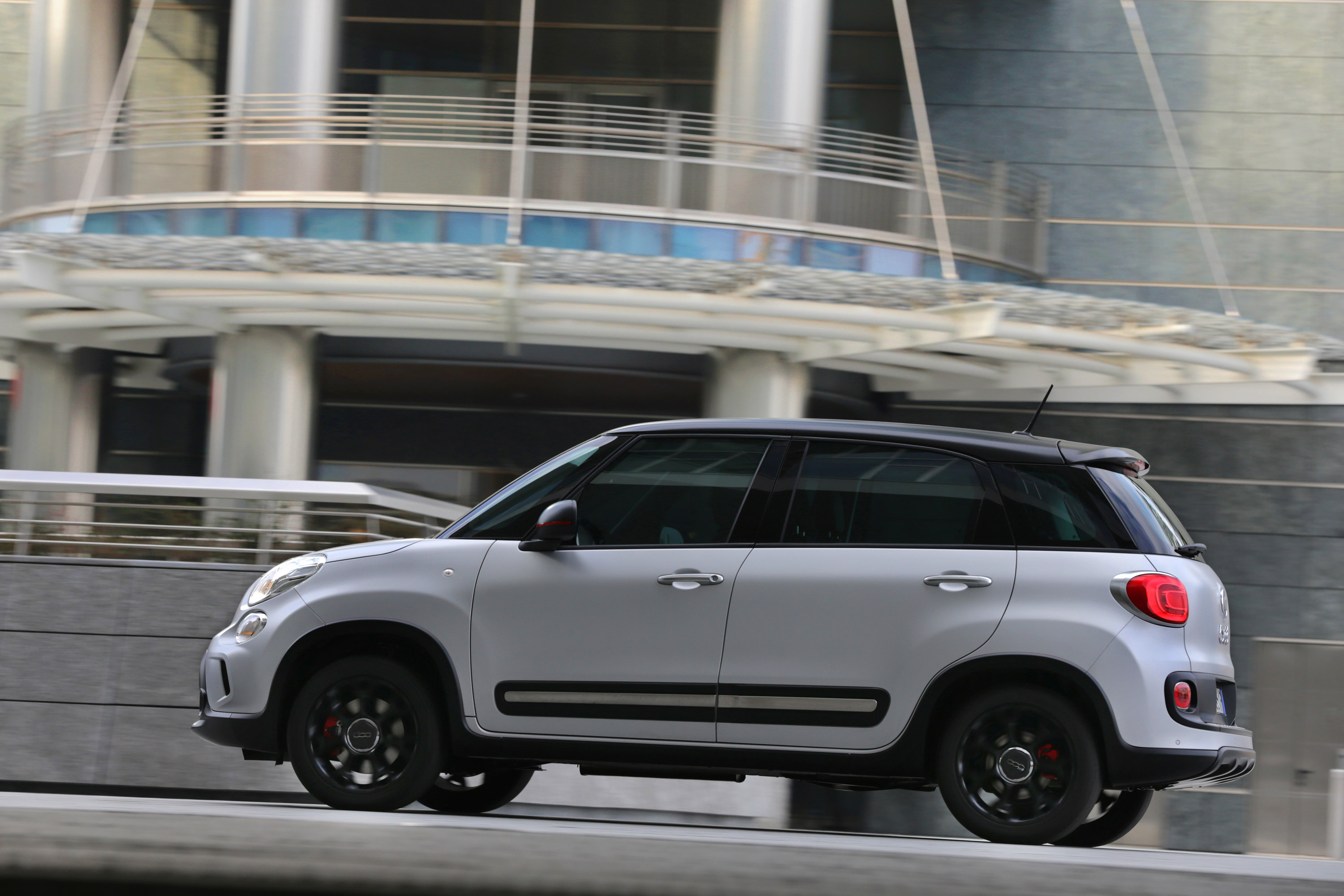 Fiat 500L Beats Edition photo #43