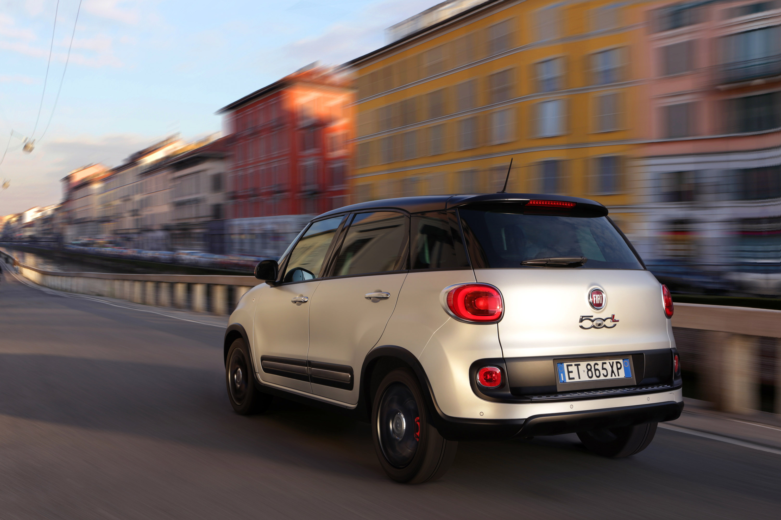 Fiat 500L Beats Edition photo #45
