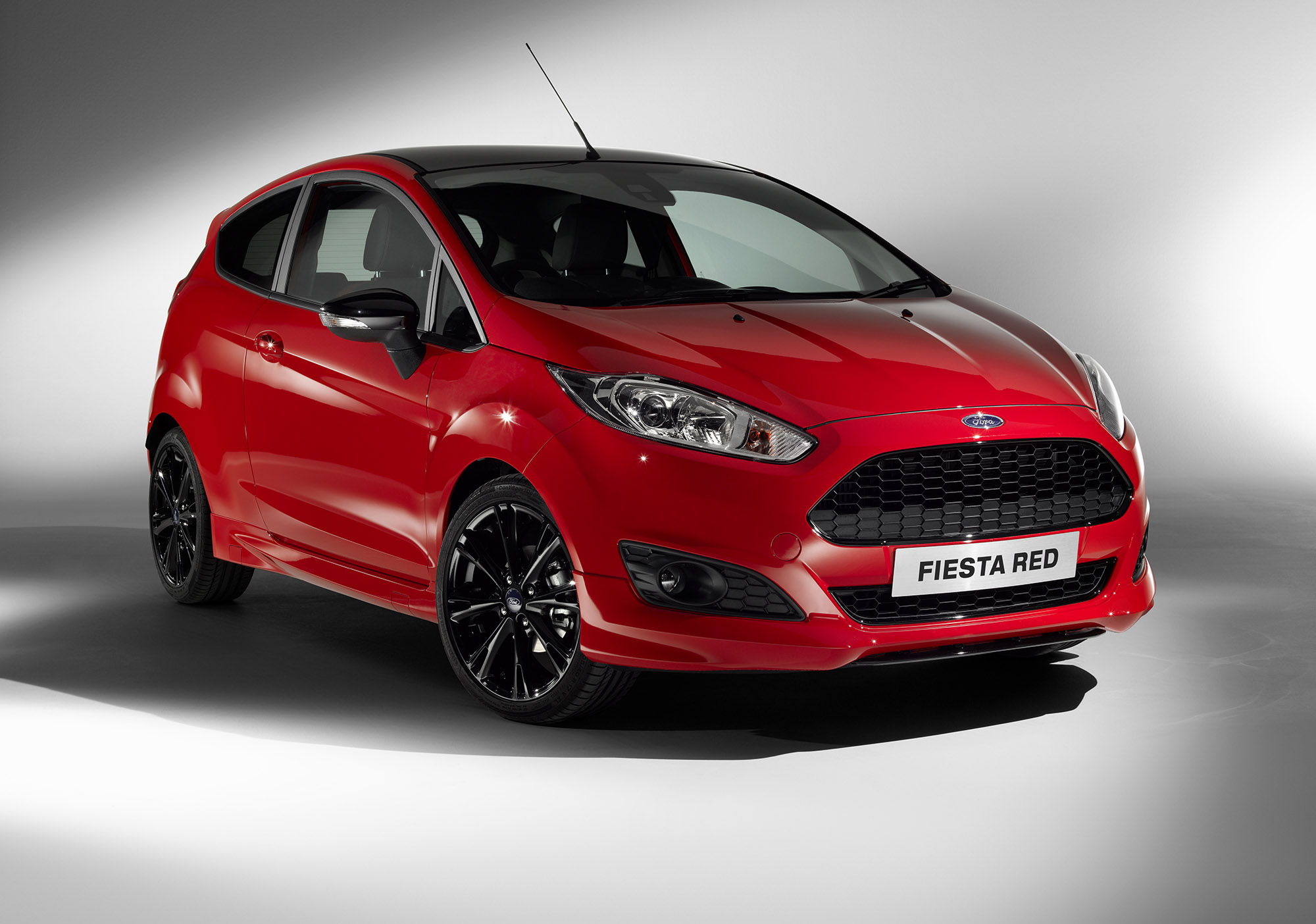 Ford Fiesta Red-Black Edition photo #2