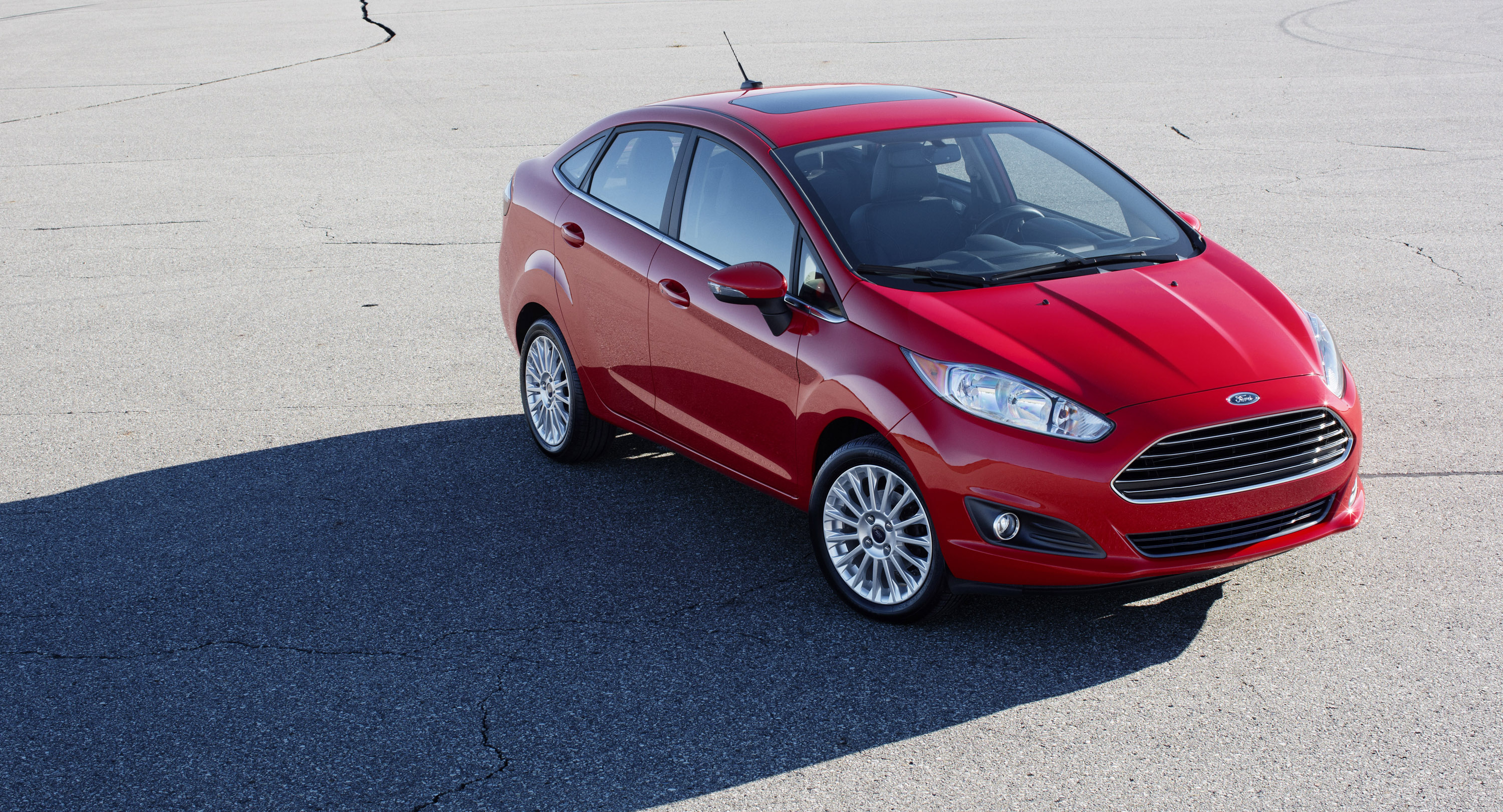 Ford Fiesta Sedan photo #1