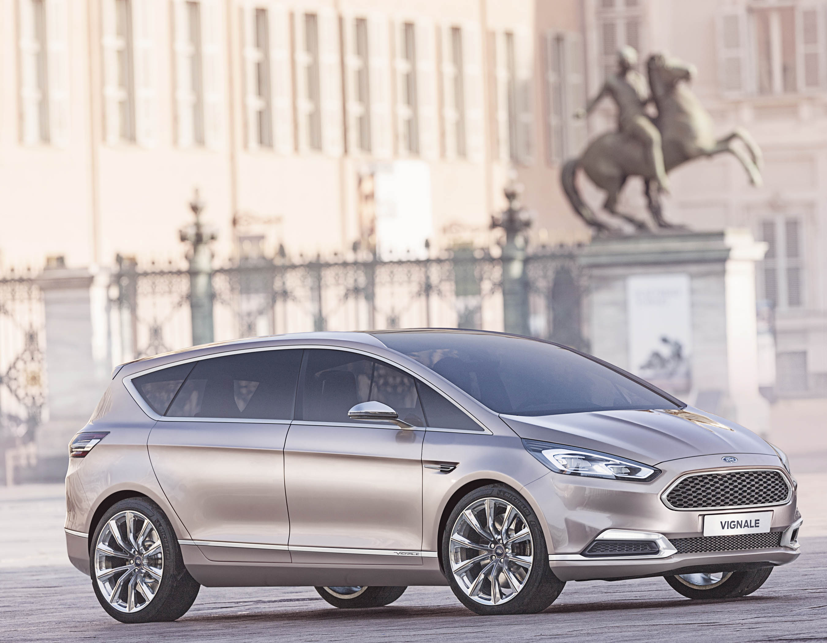 Ford S-MAX Vignale Concept photo #1