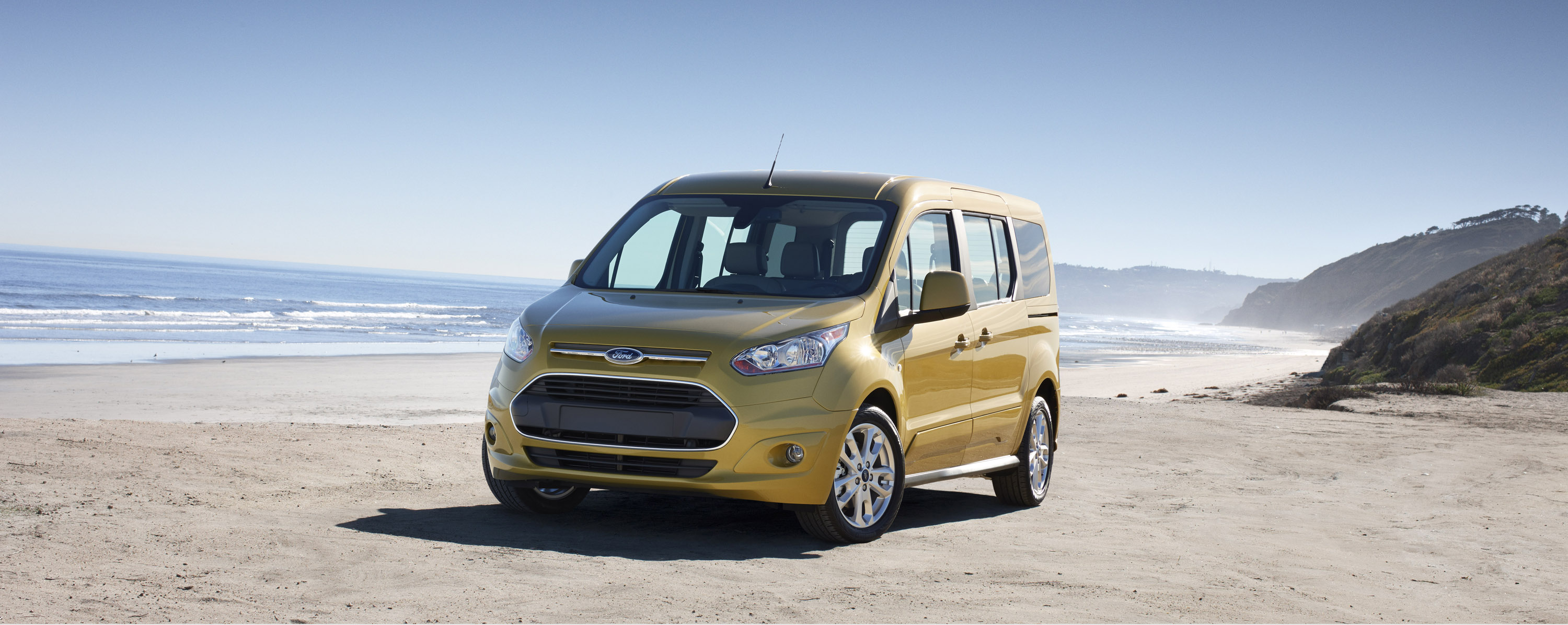 Ford Transit Connect Wagon photo #2