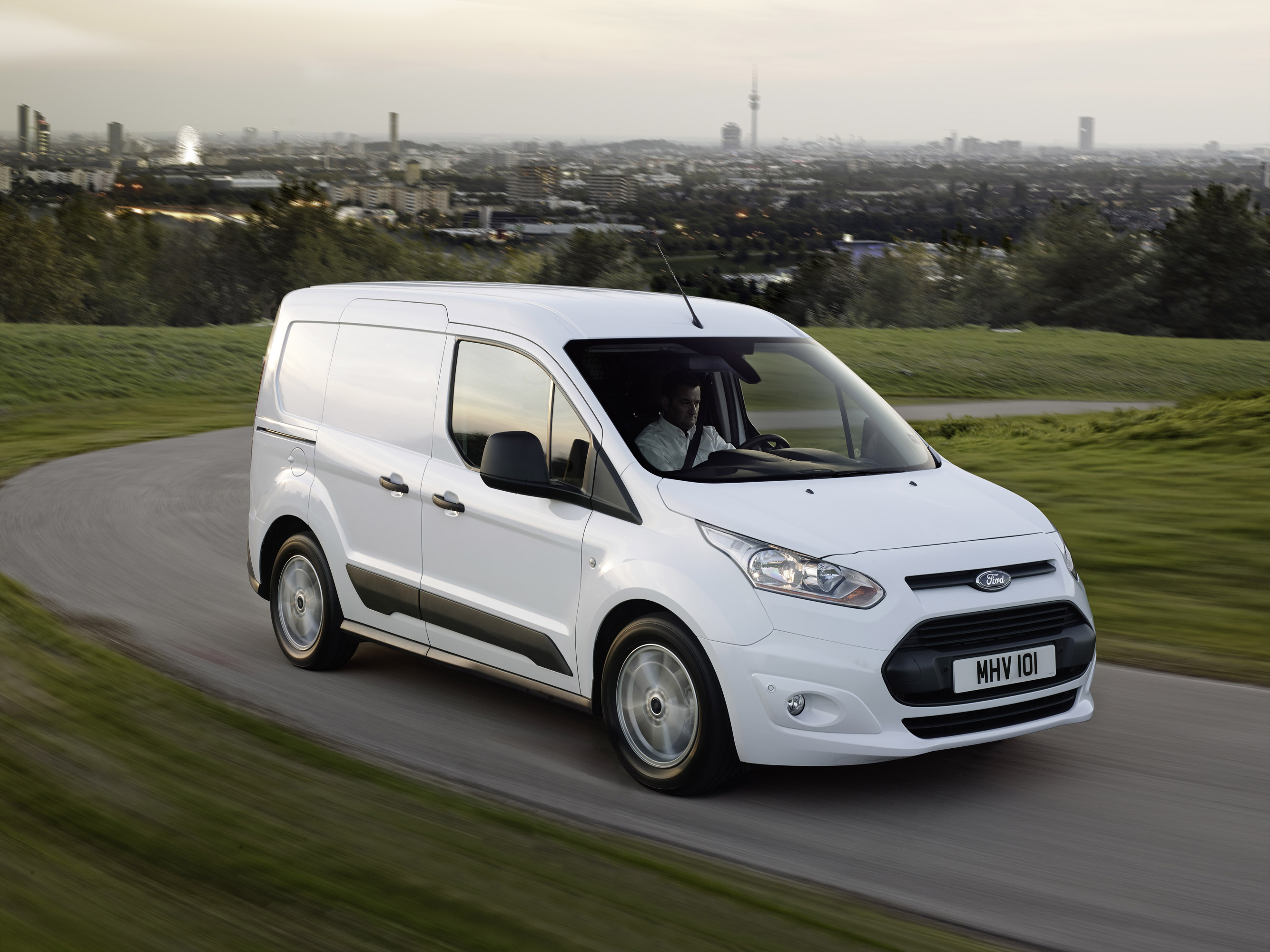 Ford Transit Connect photo #2