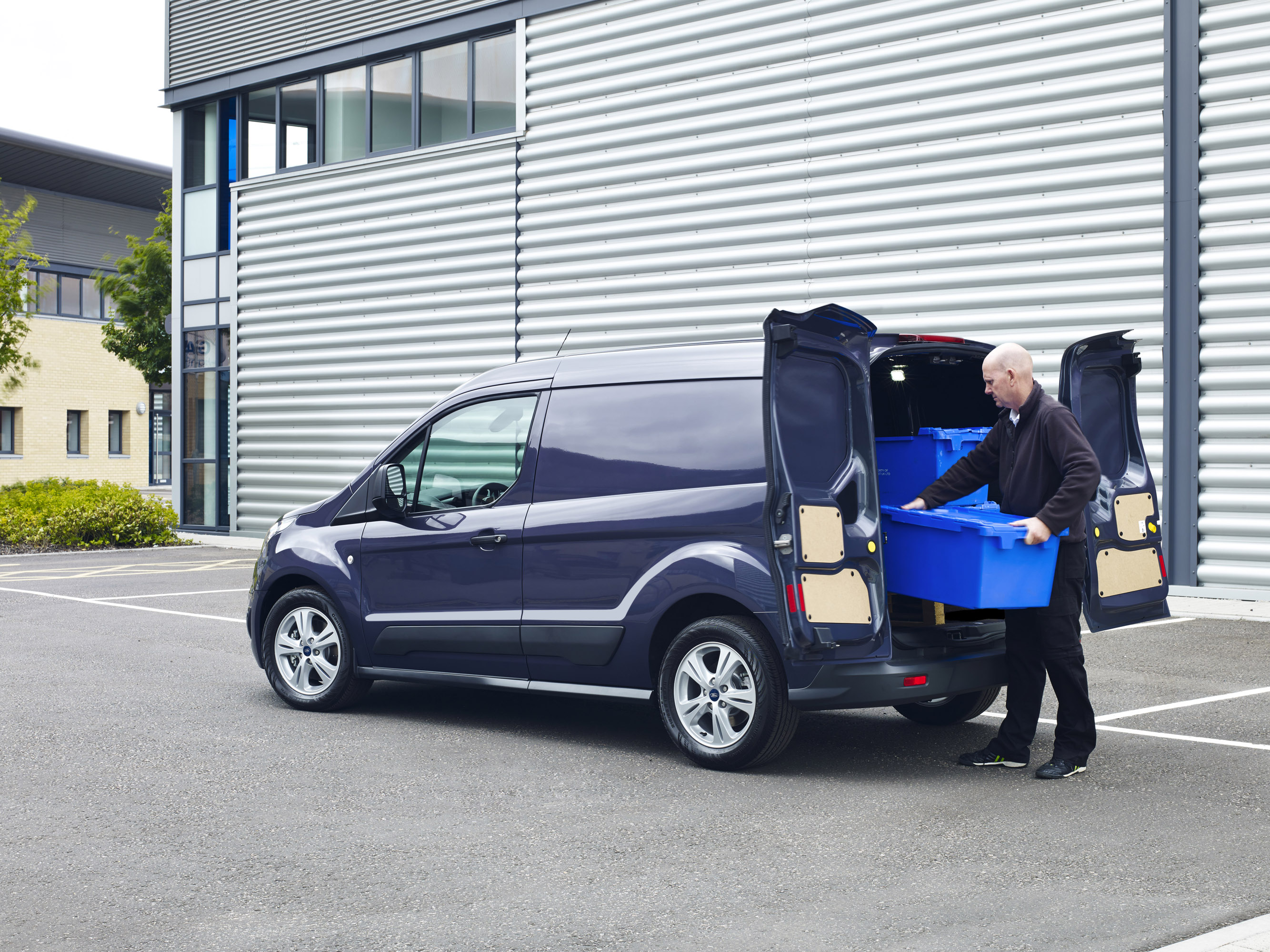 Ford Transit Connect photo #24