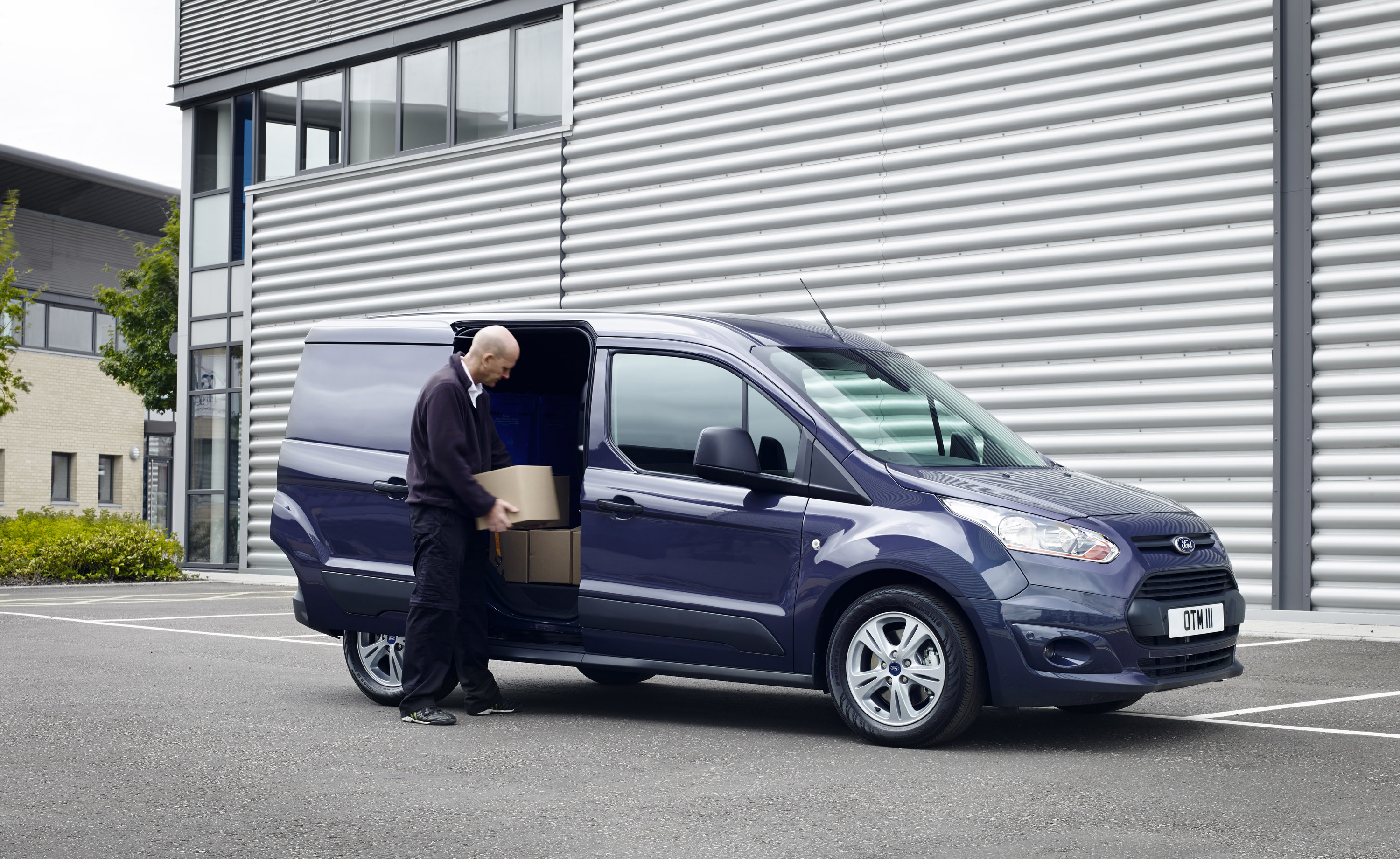 Ford Transit Connect photo #25