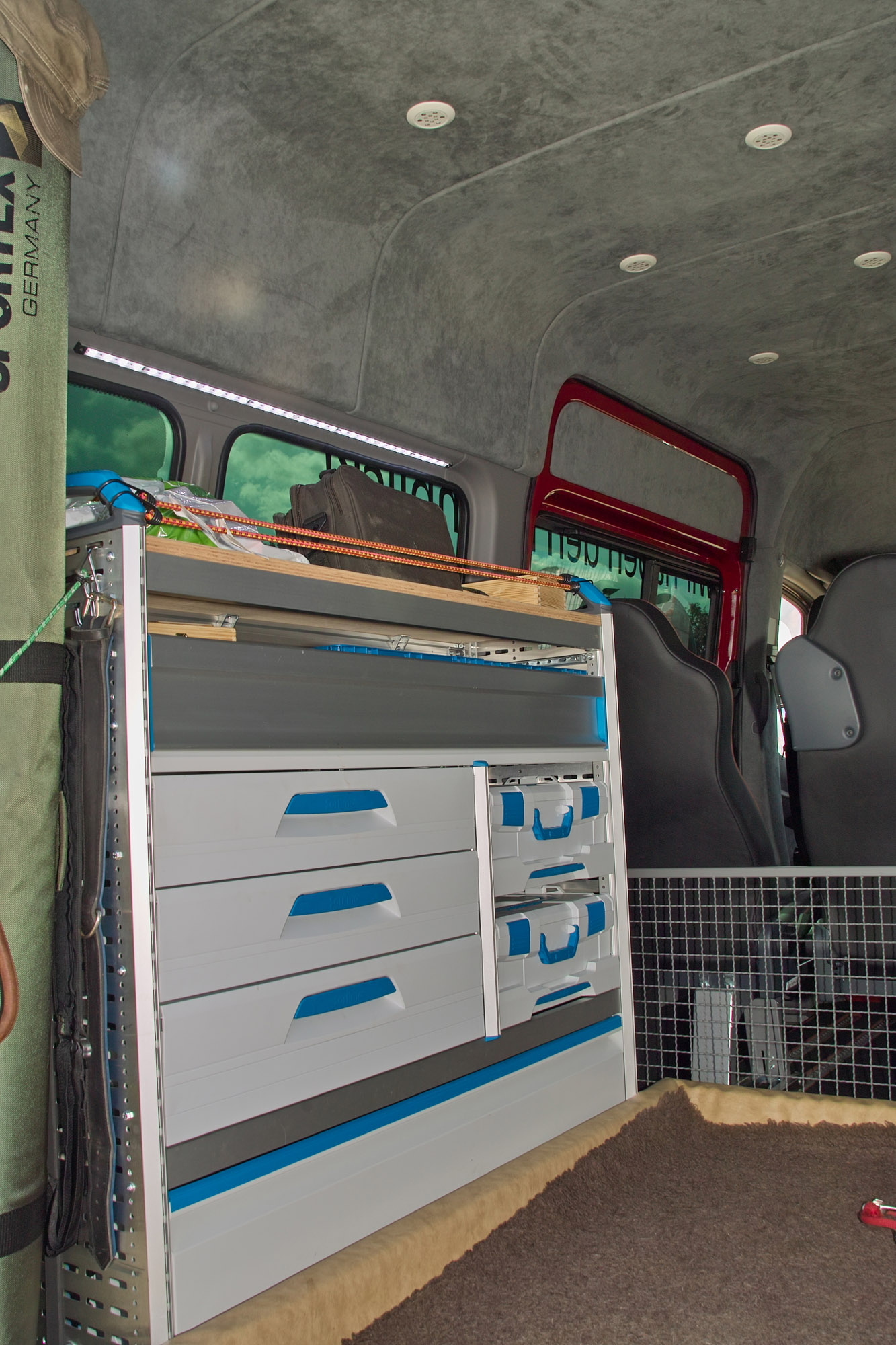Hartmann Mercedes-Benz Sprinter 319 CDI photo #19