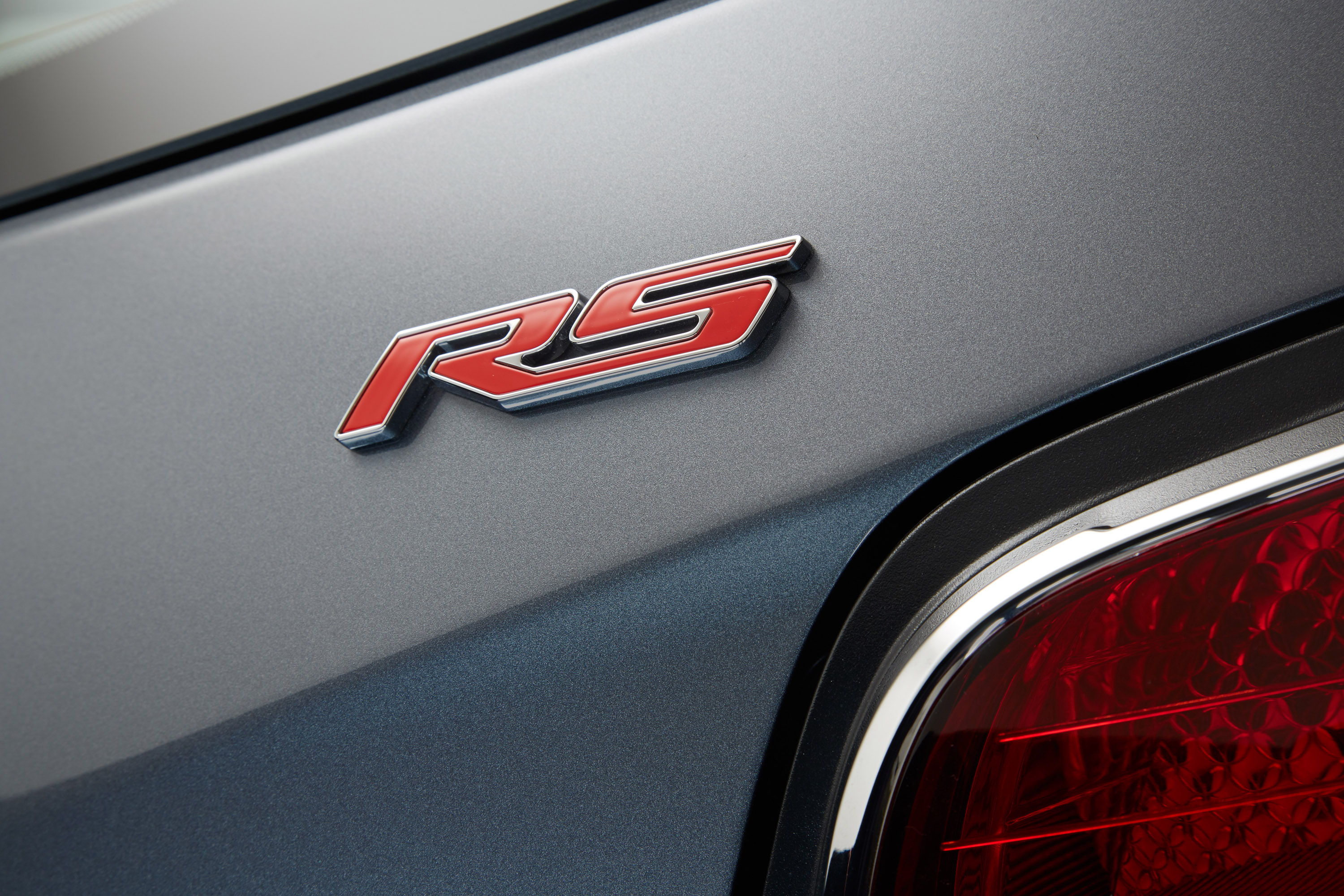 Holden Barina RS photo #24