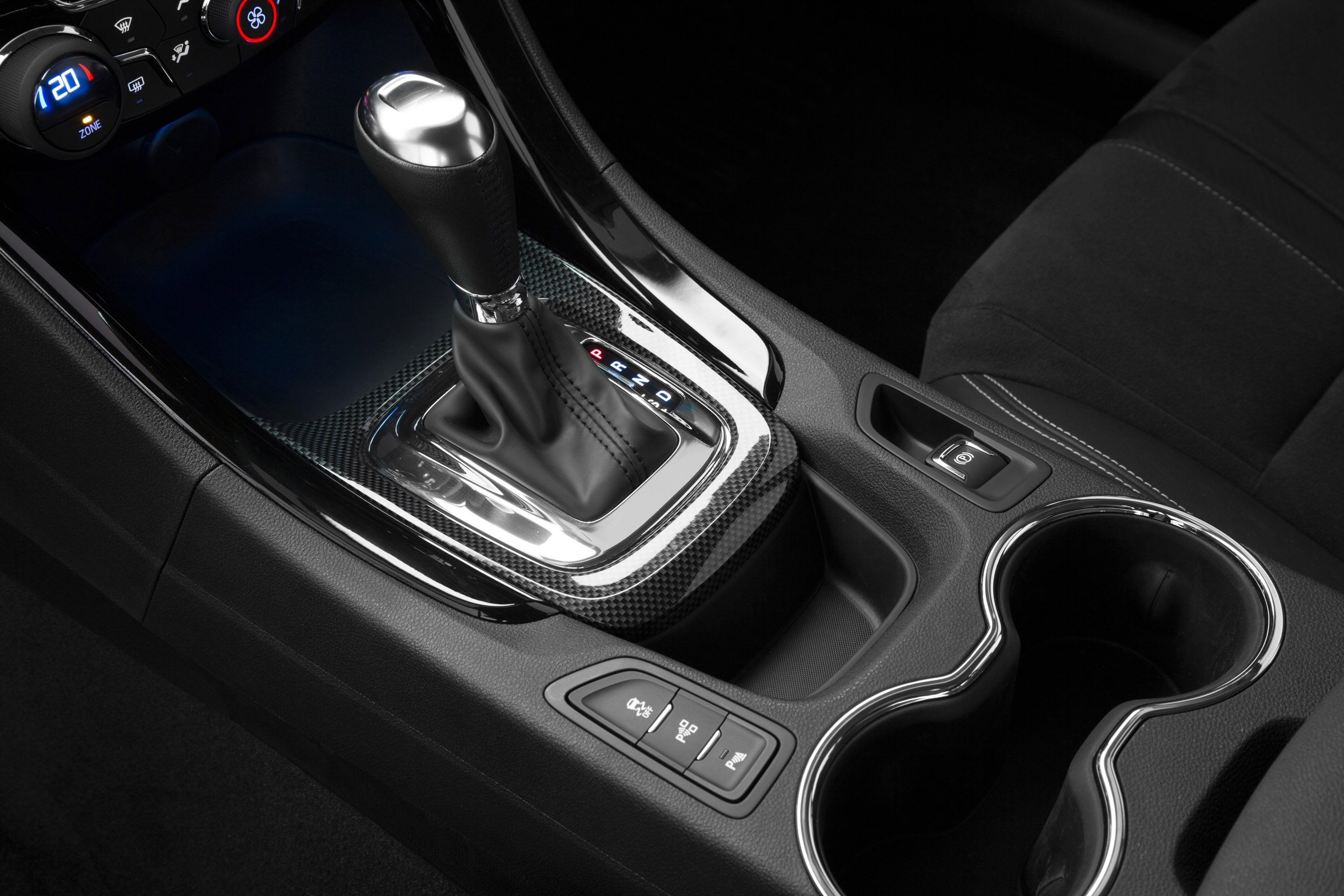 Holden VF Commodore Sportwagon SV6 photo #19