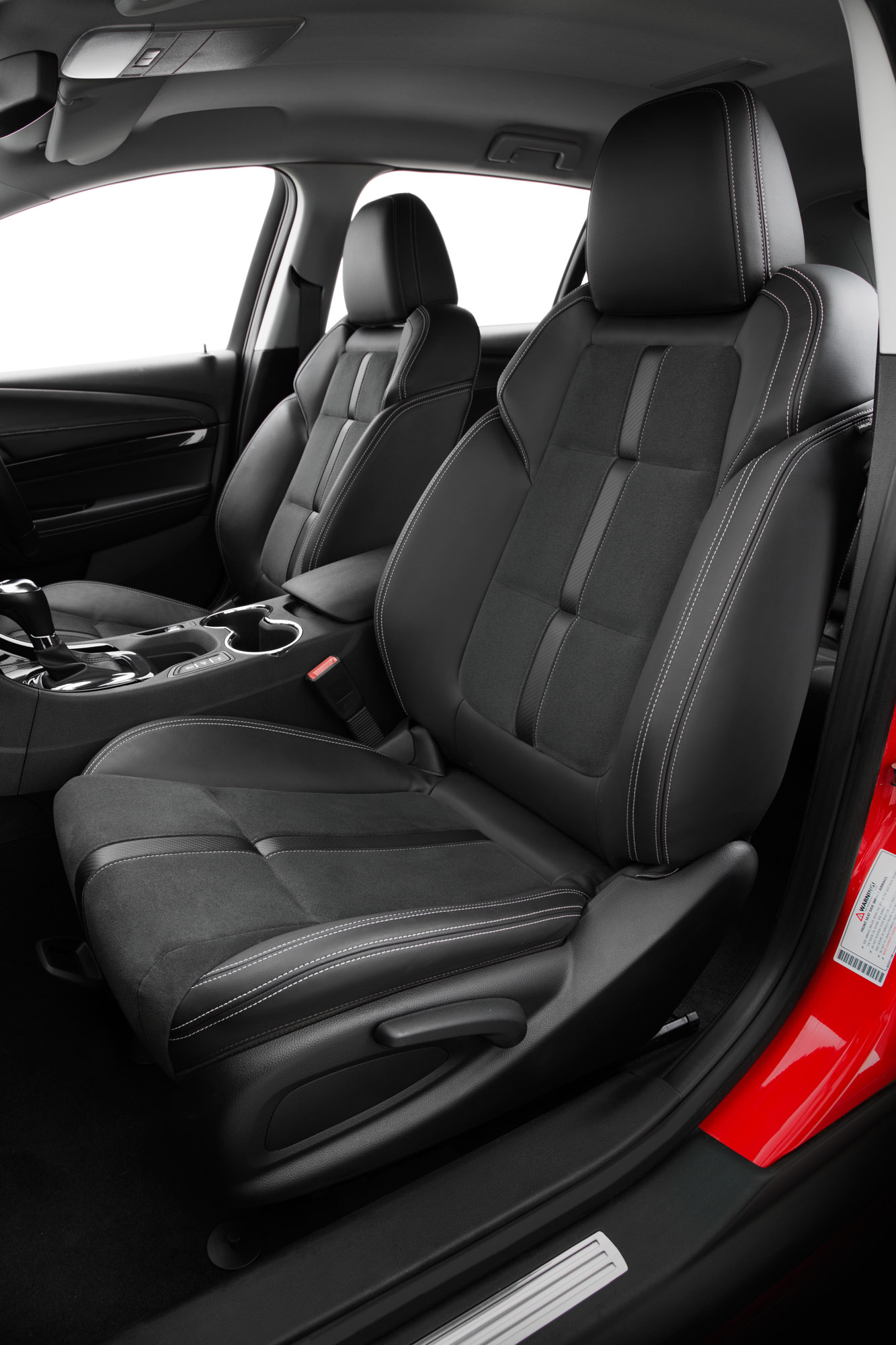 Holden VF Commodore Sportwagon SV6 photo #26