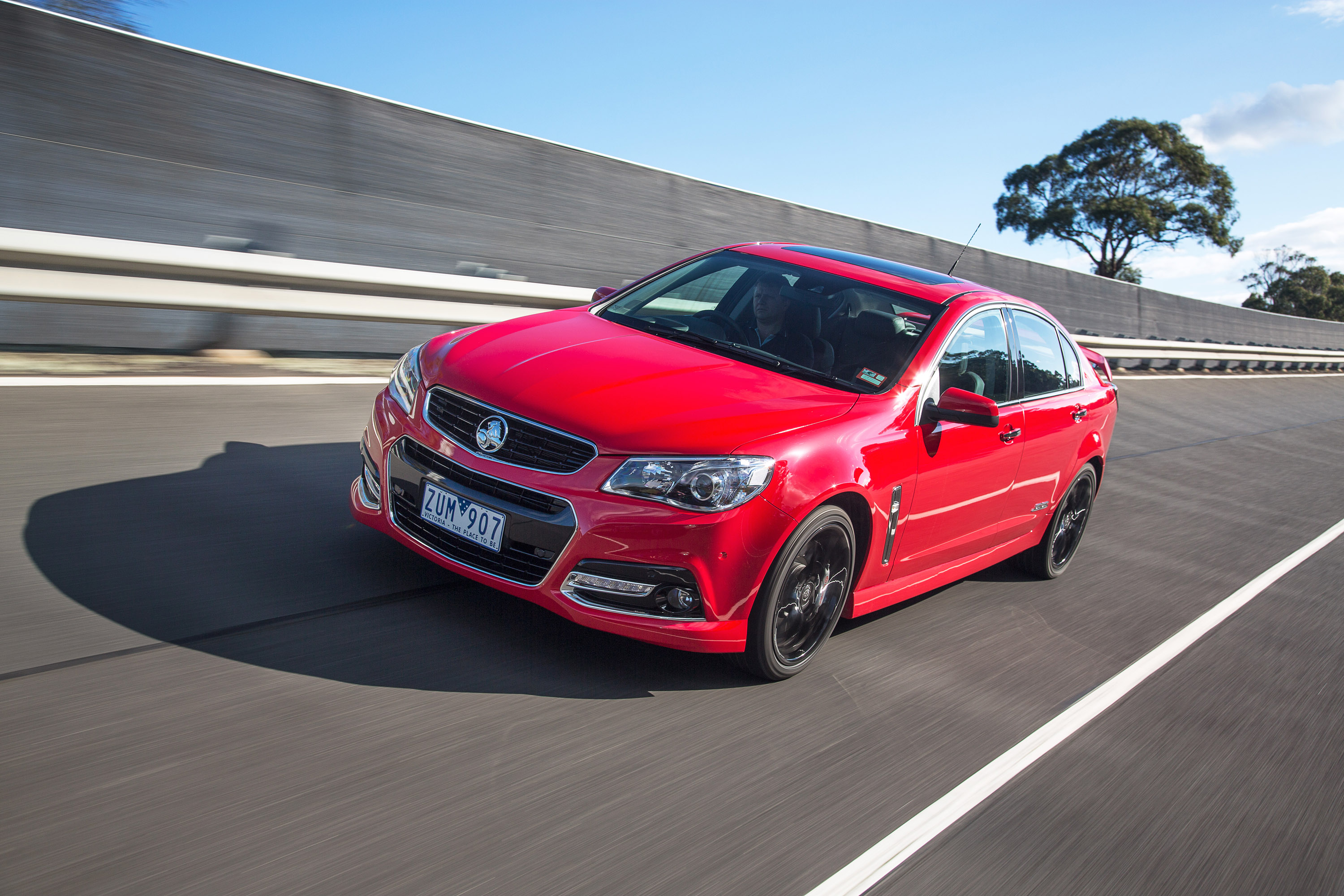 Holden VF Commodore SS V RedLine photo #11