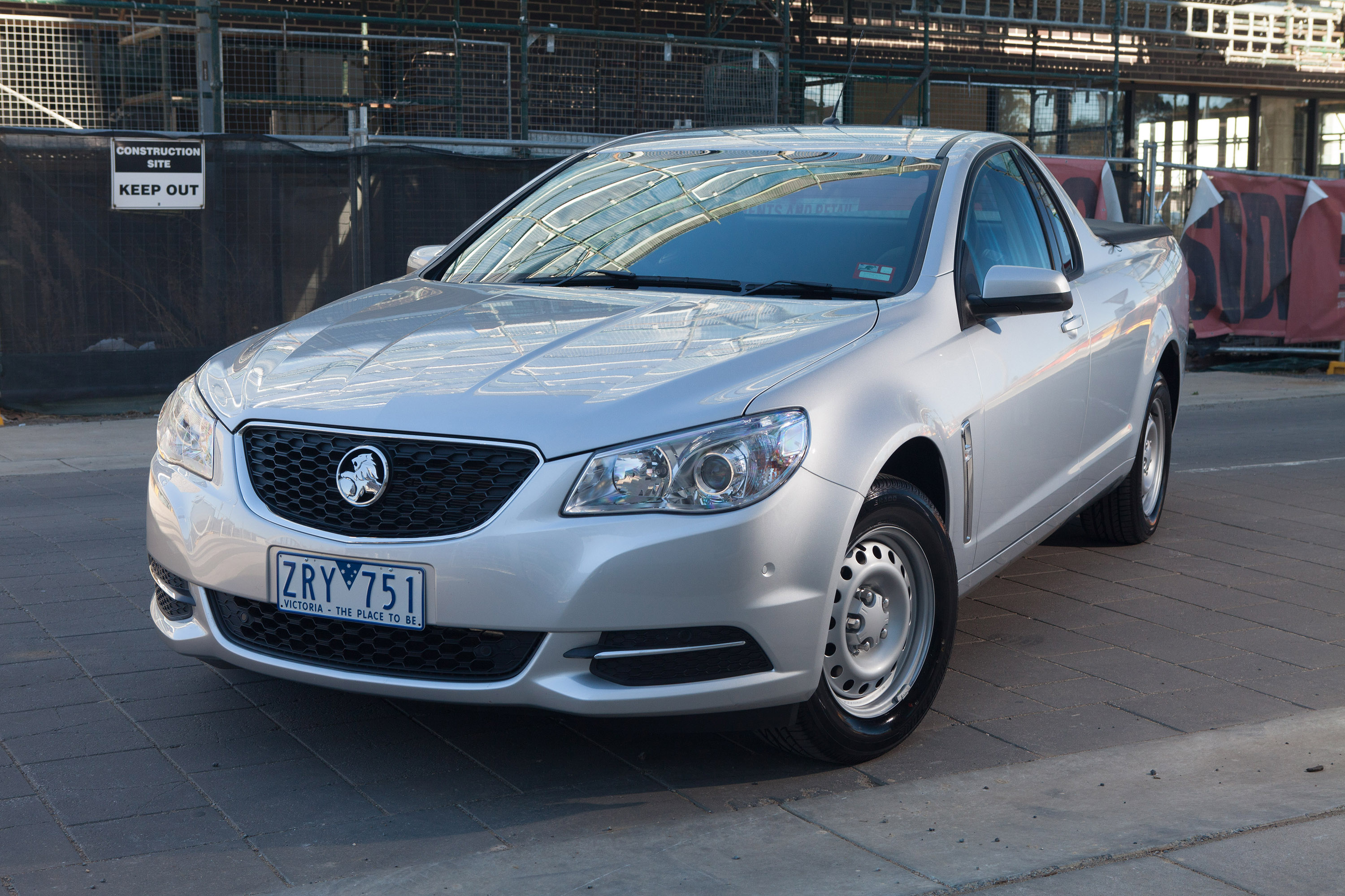 Holden VF Commodore Ute photo #2