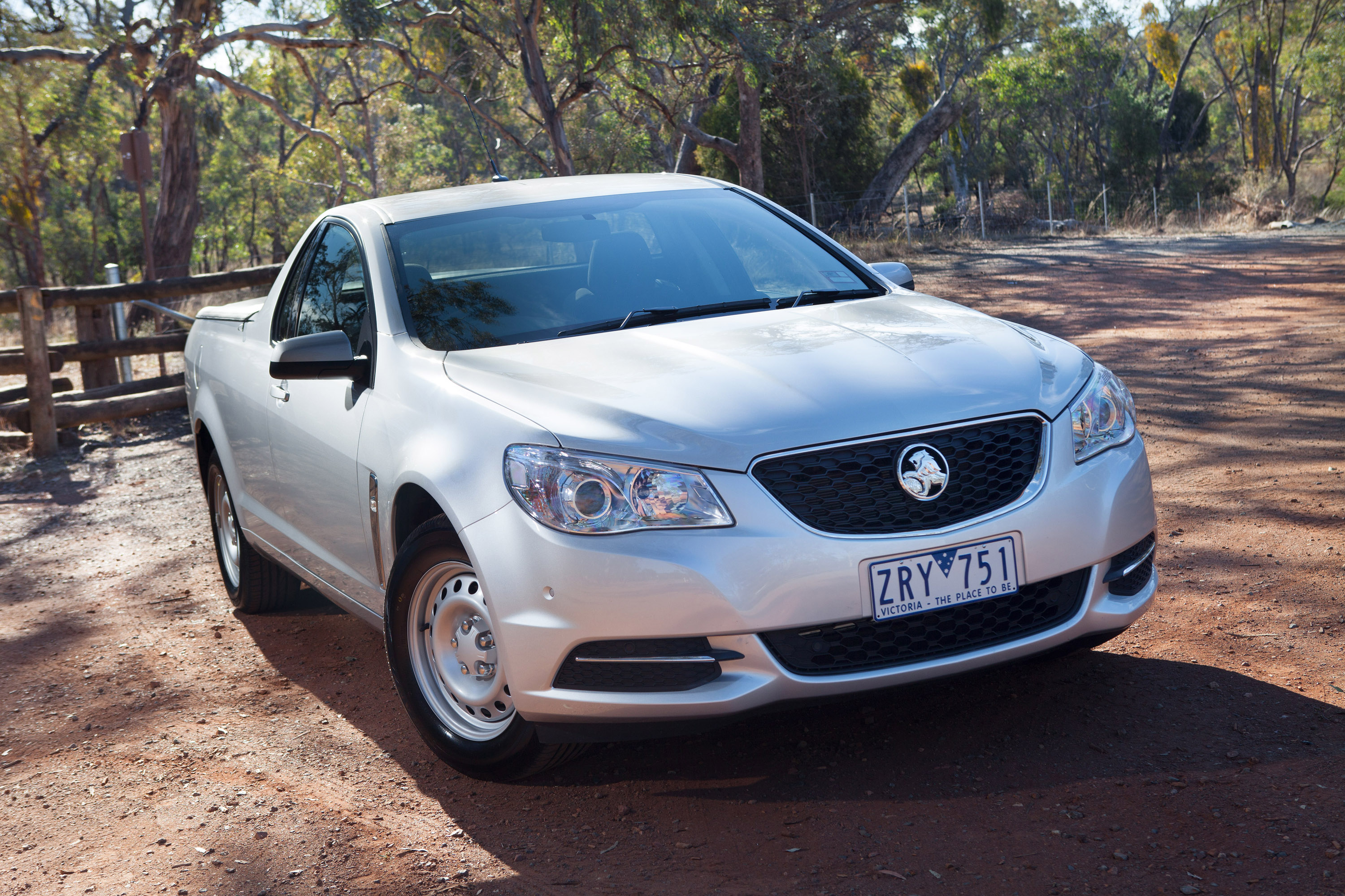 Holden VF Commodore Ute photo #3