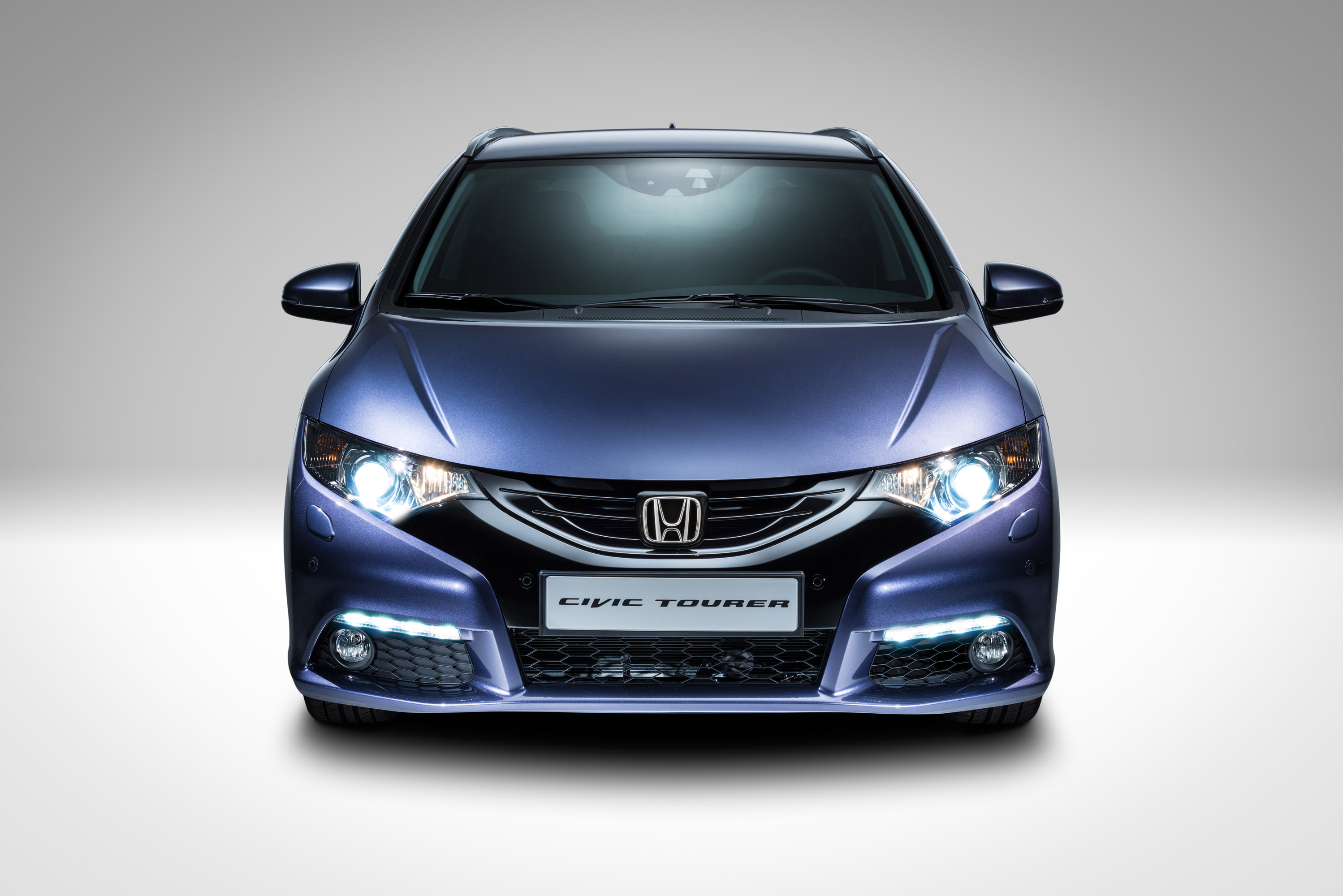 Honda Civic Tourer photo #1