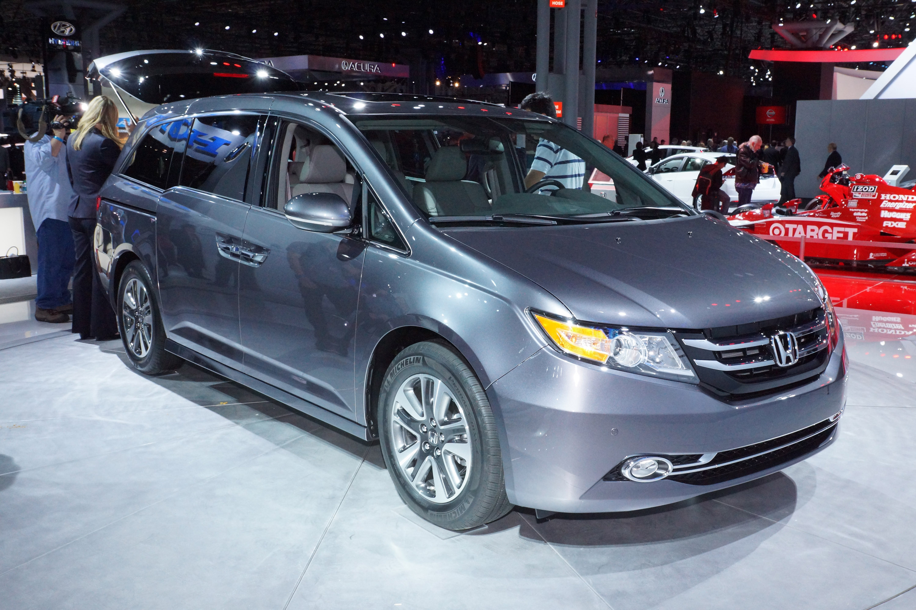 Honda Odyssey photo #3