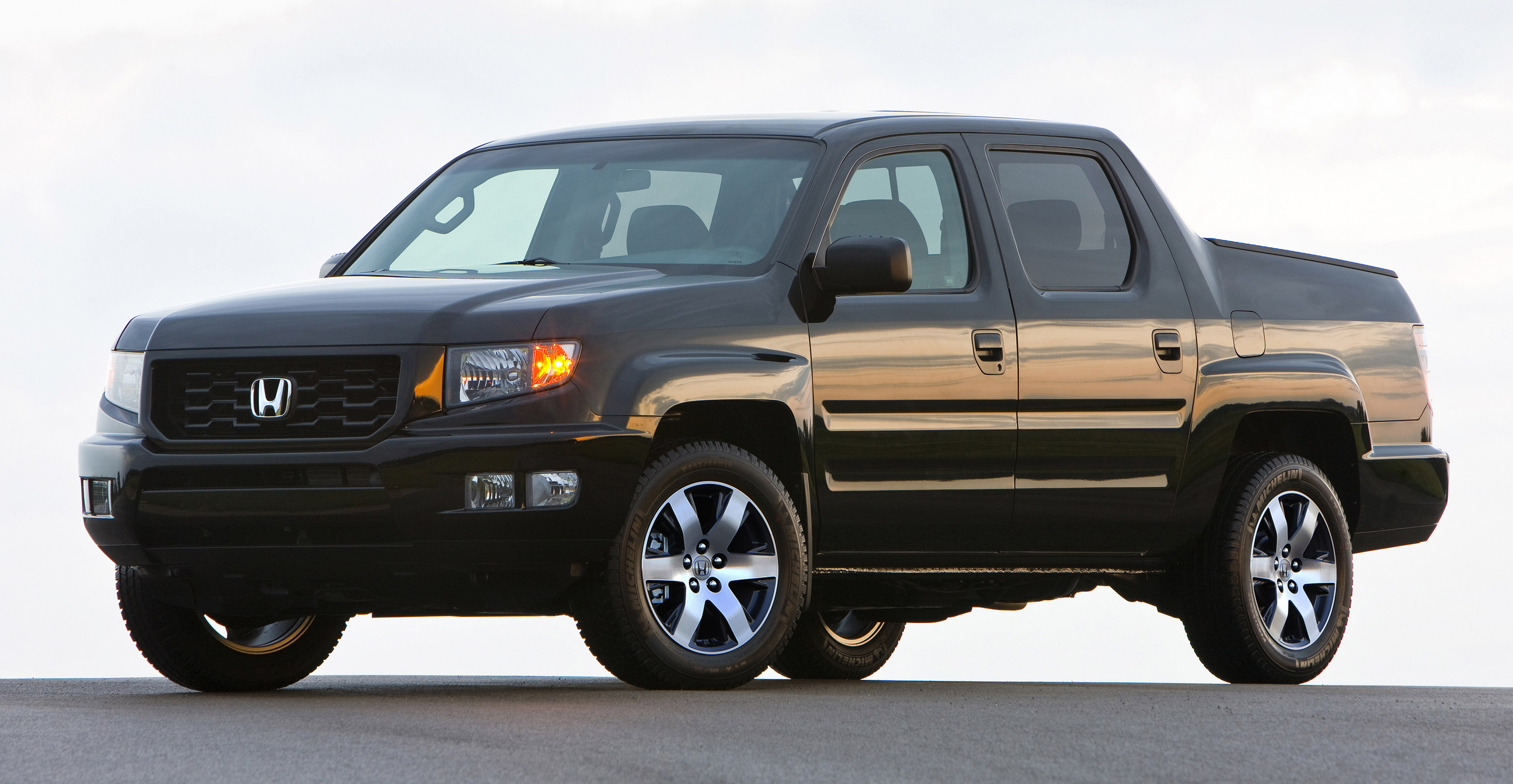 Honda Ridgeline Special Edition photo #1