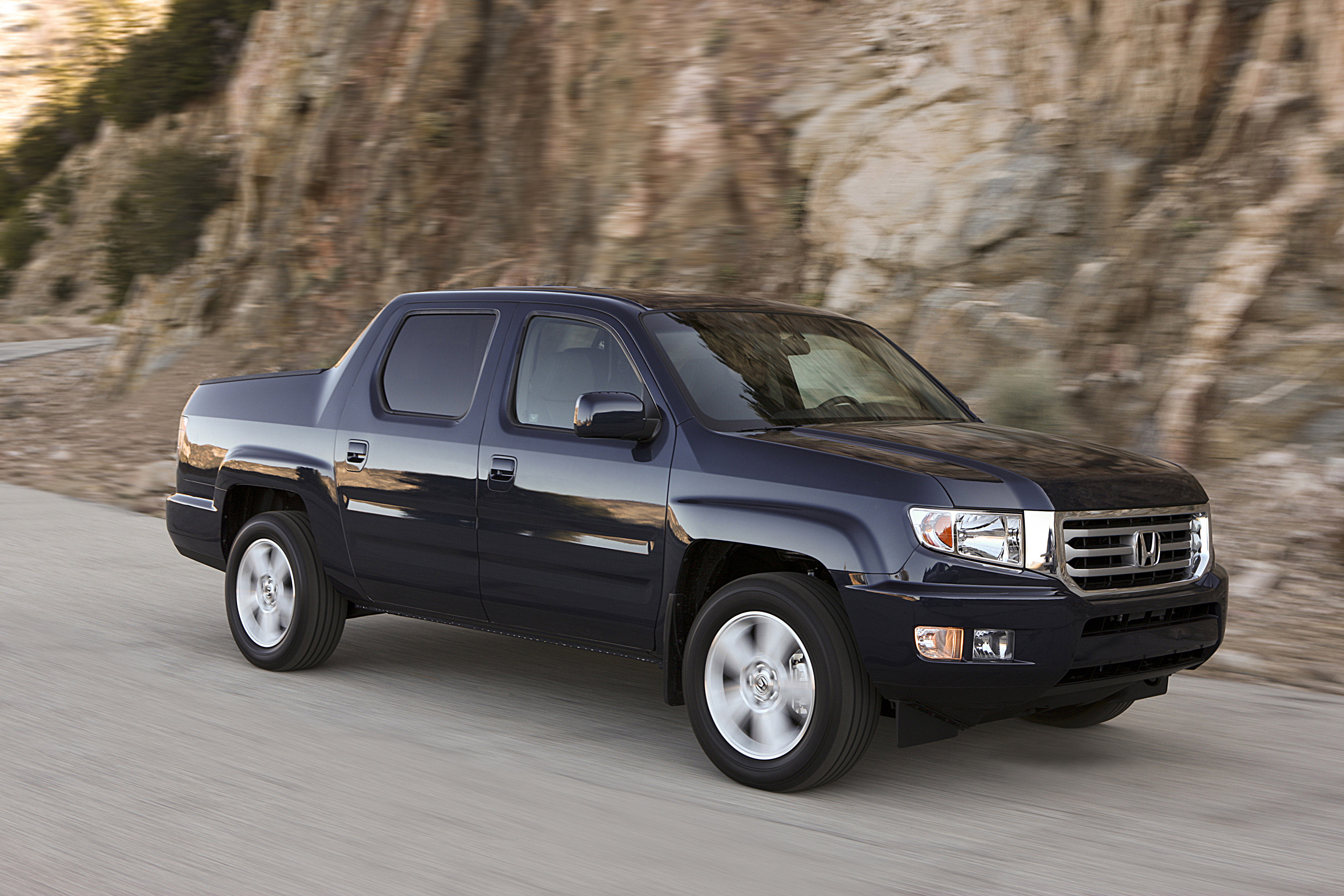 Honda Ridgeline Sport photo #23