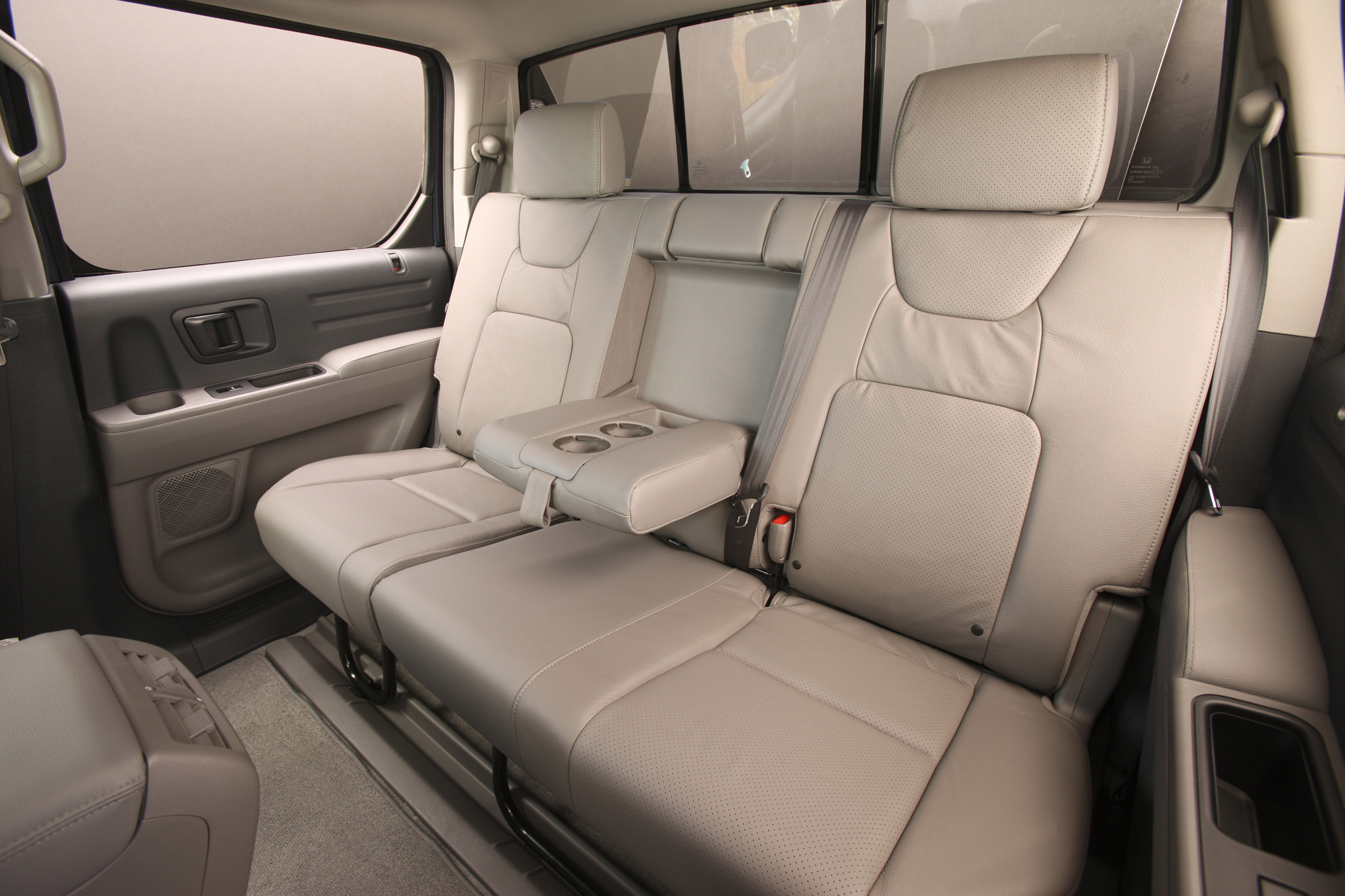 Honda Ridgeline Sport photo #35