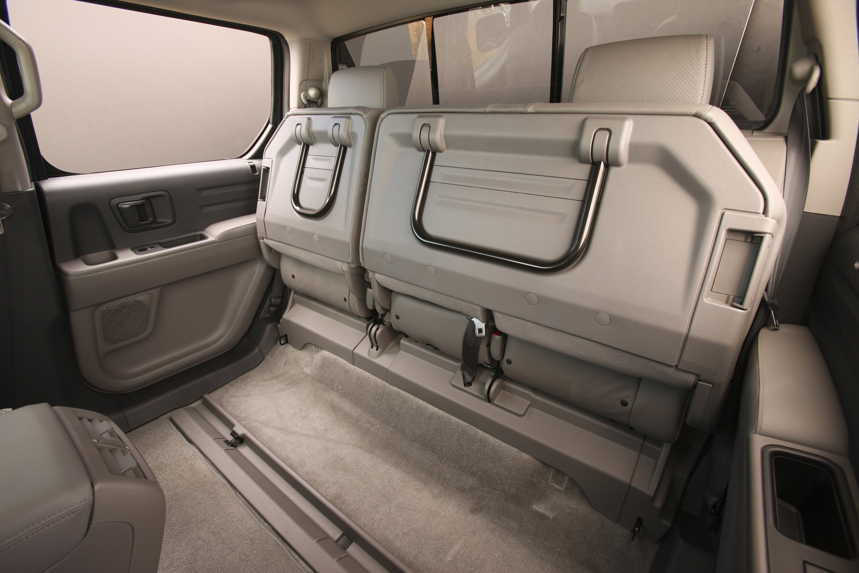 Honda Ridgeline Sport photo #37