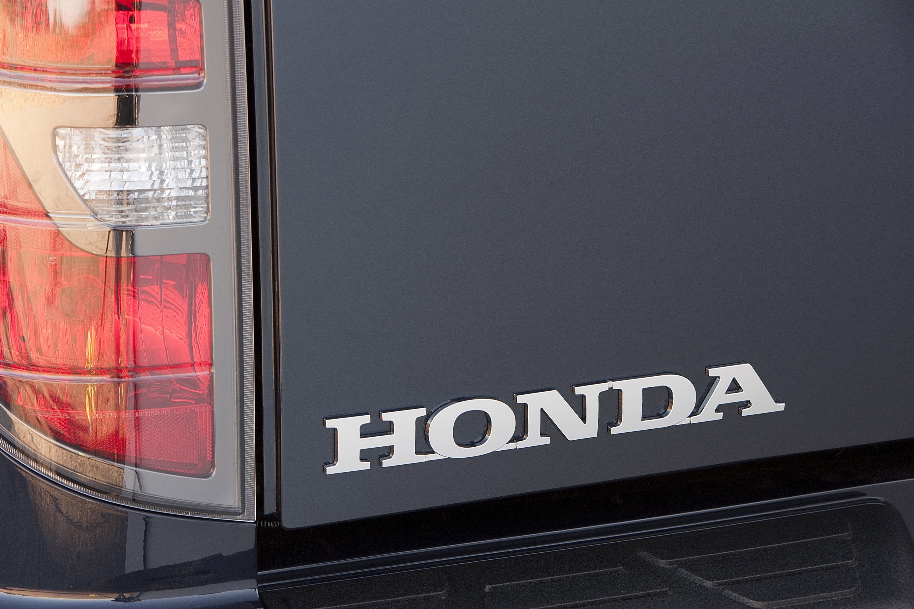 Honda Ridgeline Sport photo #54