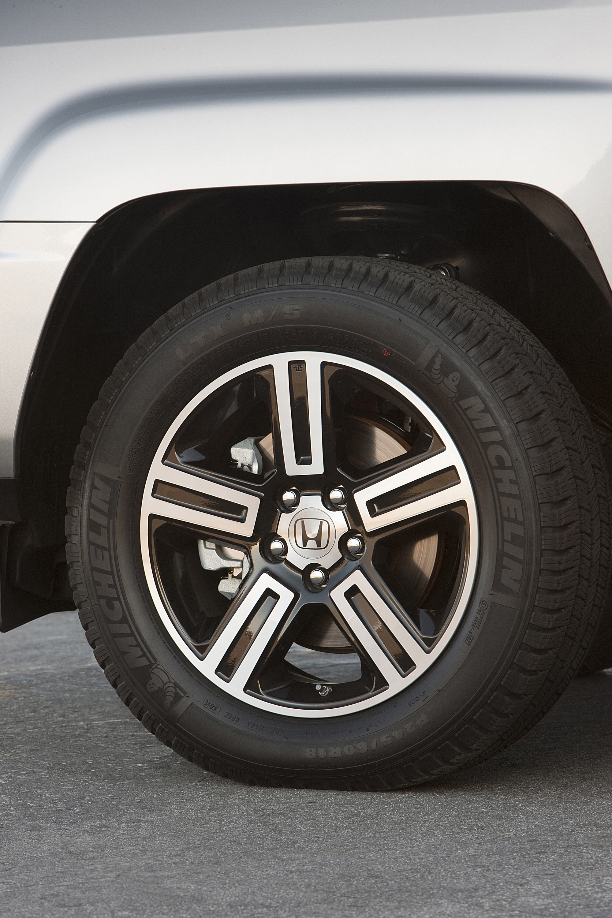 Honda Ridgeline Sport photo #56