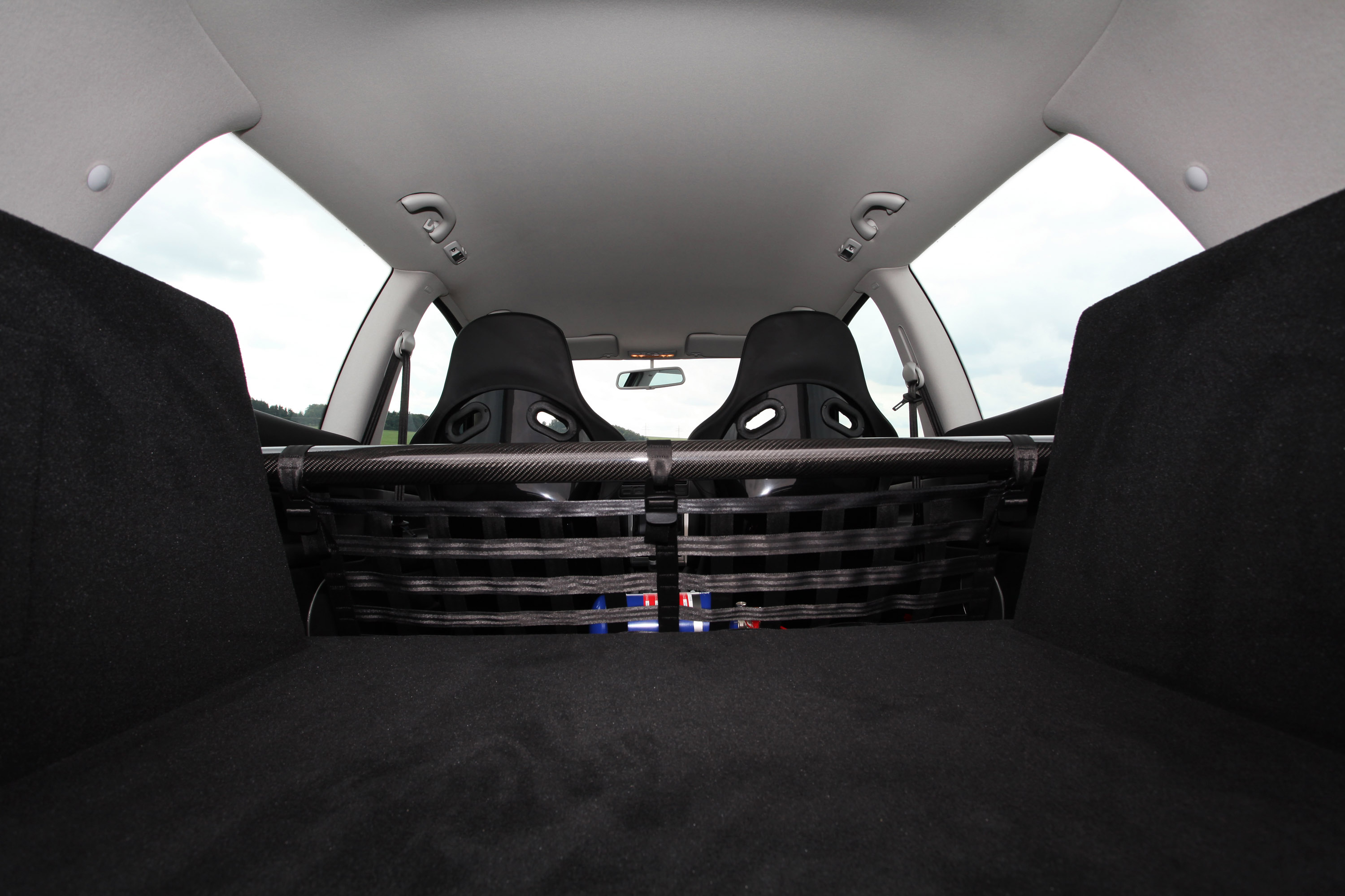 HPerformance Volkswagen Golf IV R32 photo #15