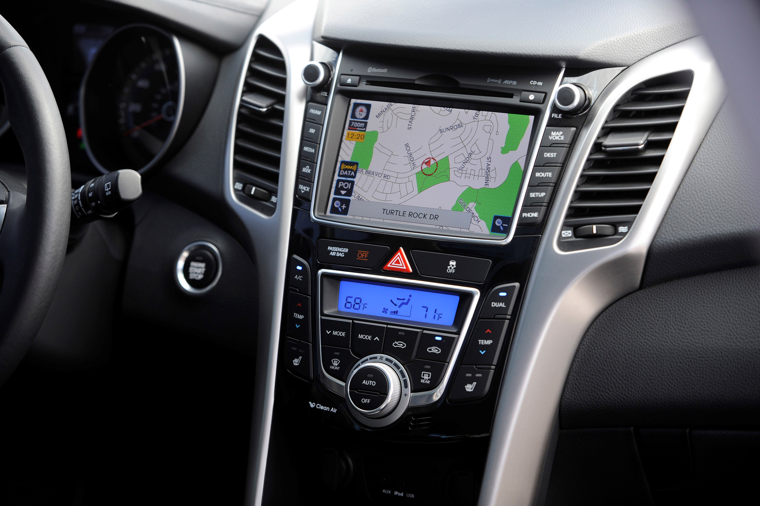 Hyundai Elantra GT photo #15