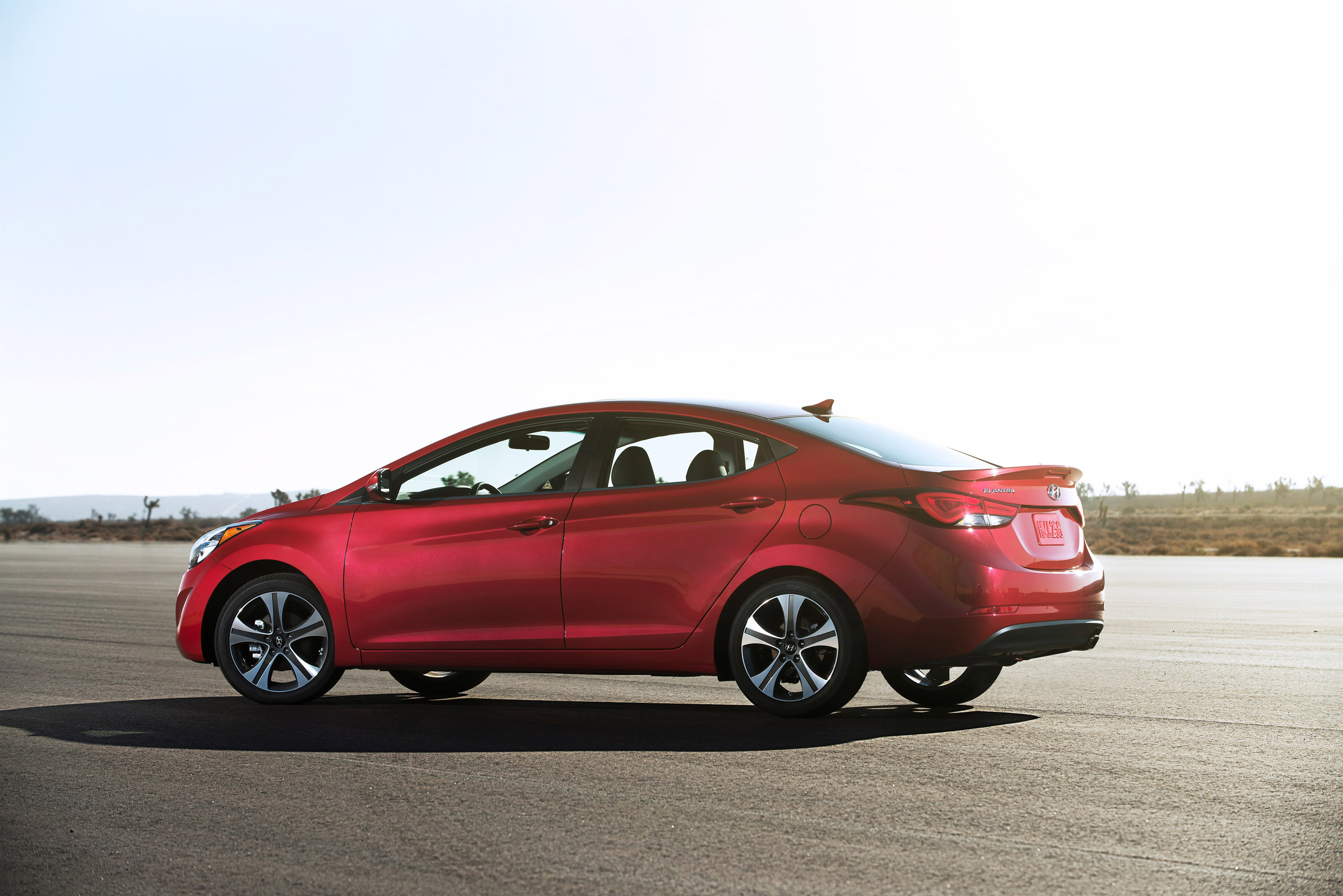 Hyundai Elantra Sedan photo #19