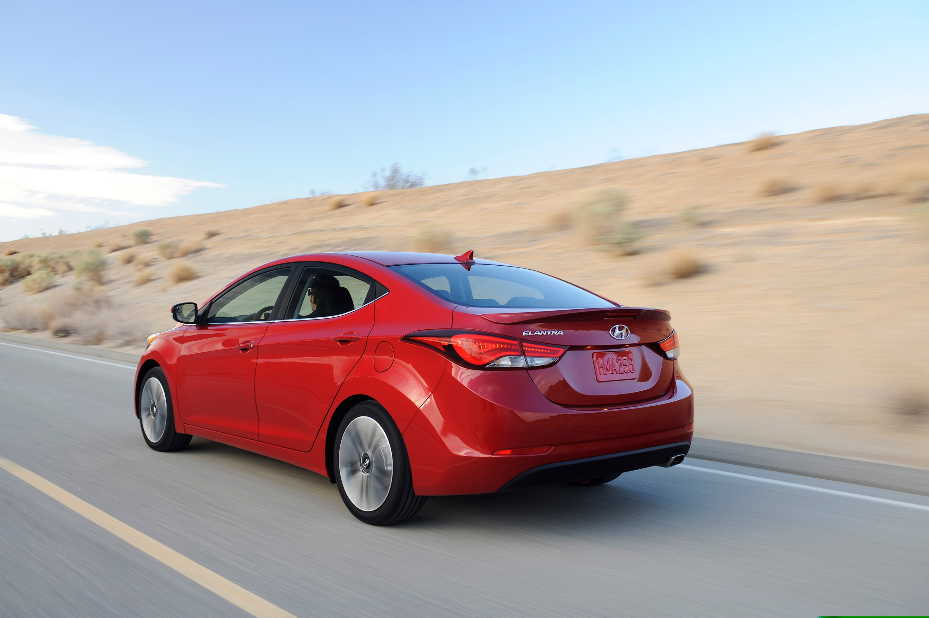 Hyundai Elantra Sedan photo #22